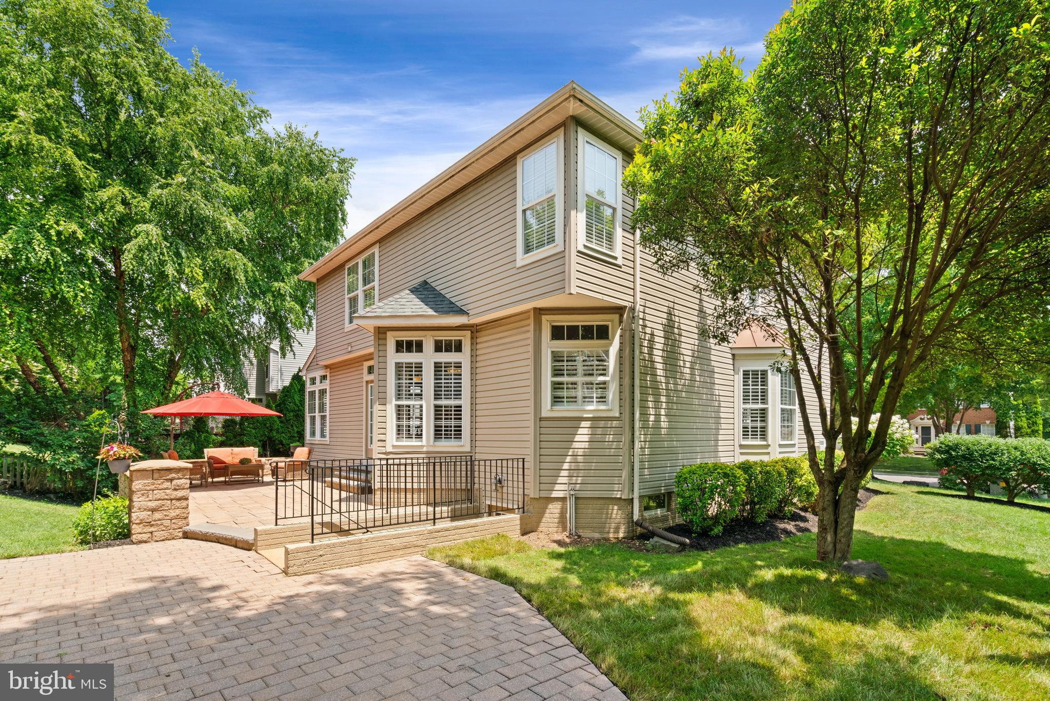 BROADLANDS - Residential