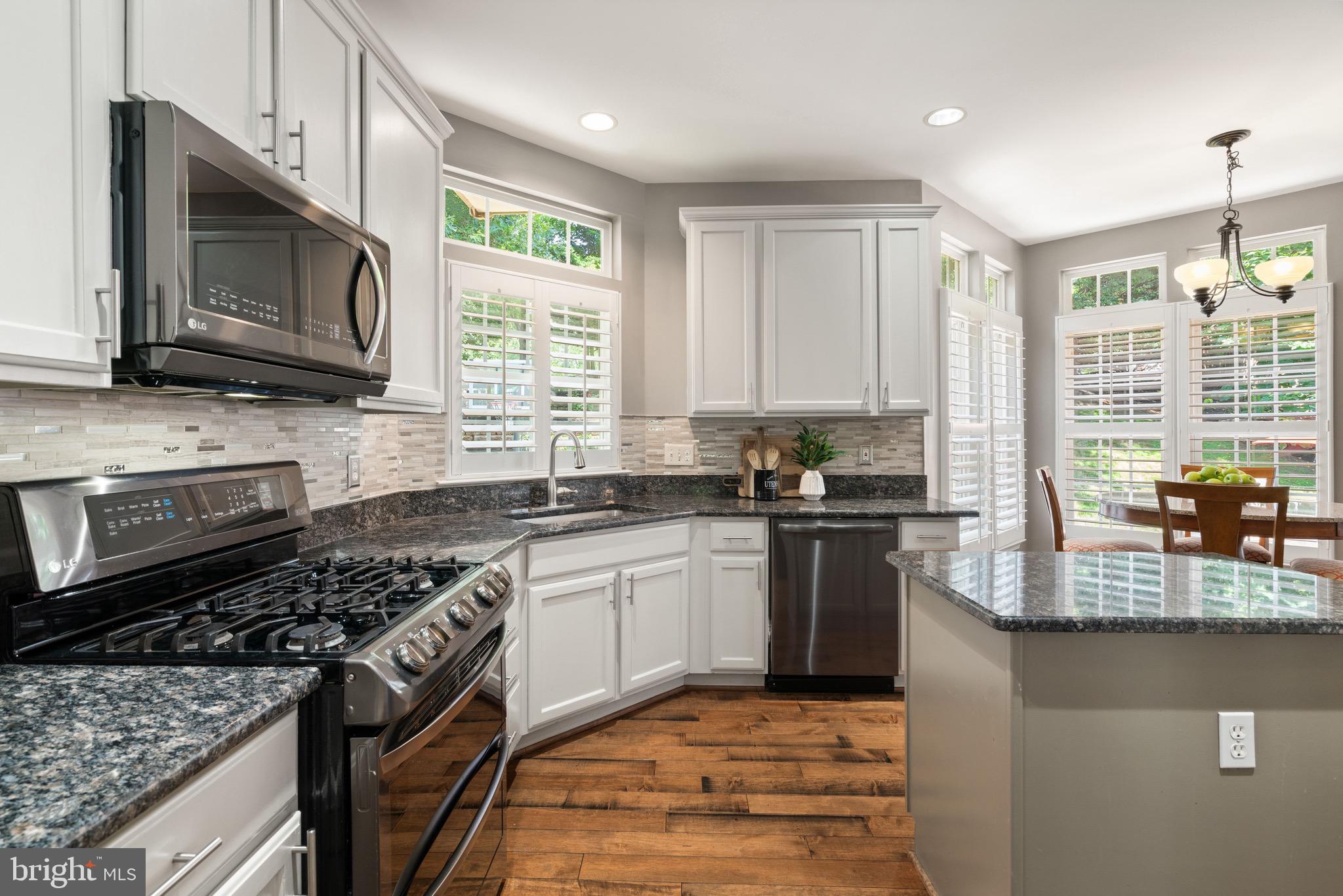 BROADLANDS - Residential