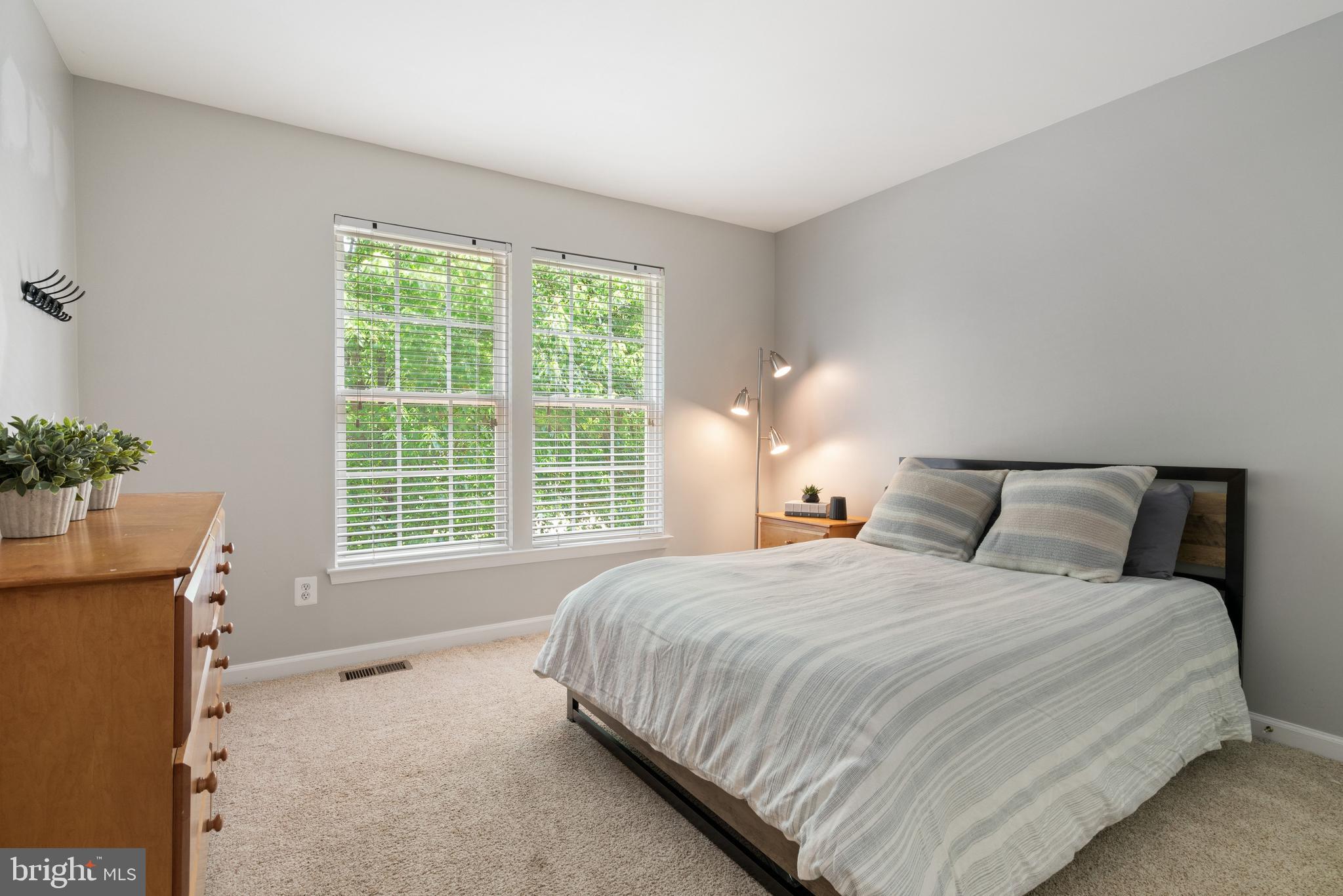 BROADLANDS - Residential