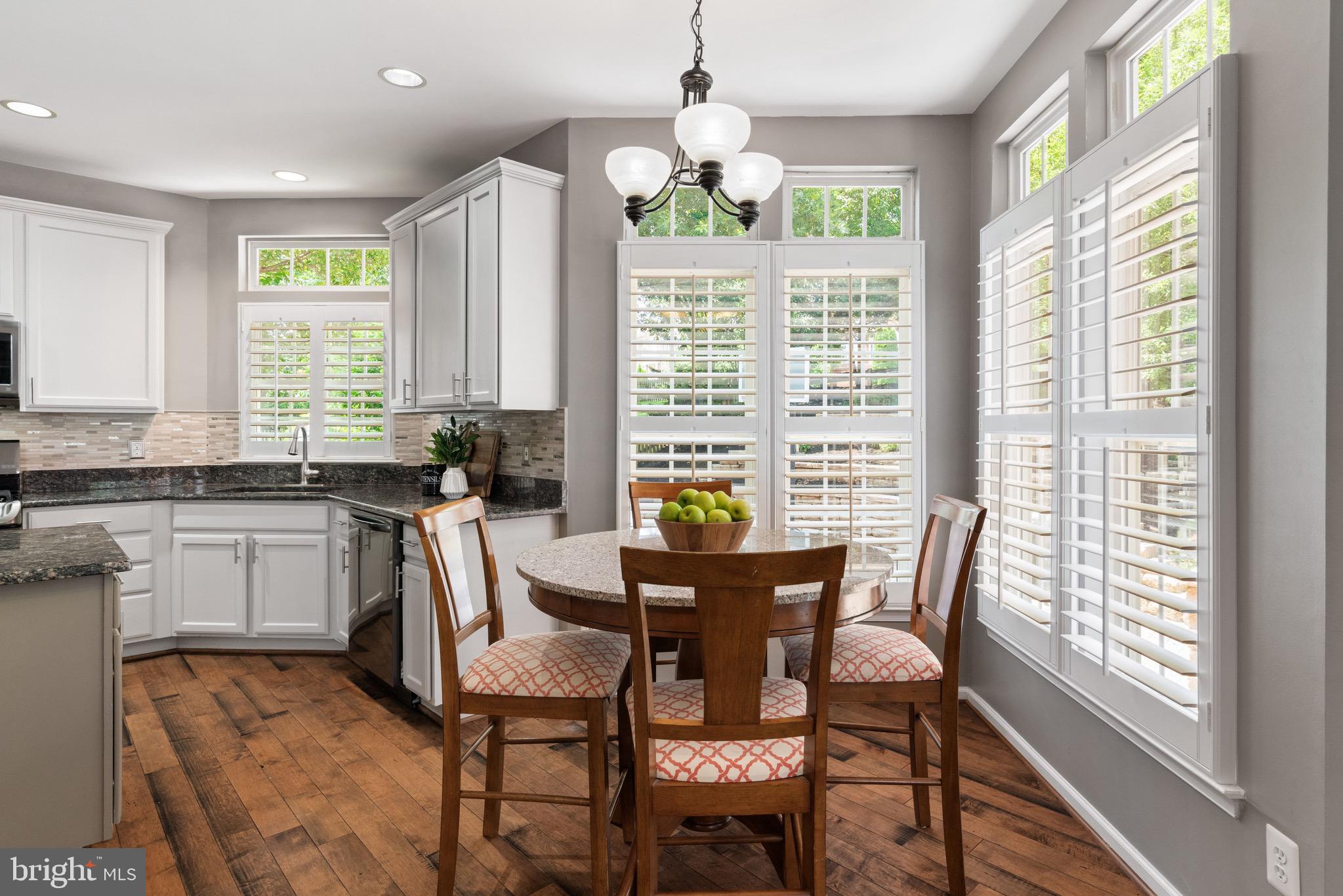 BROADLANDS - Residential