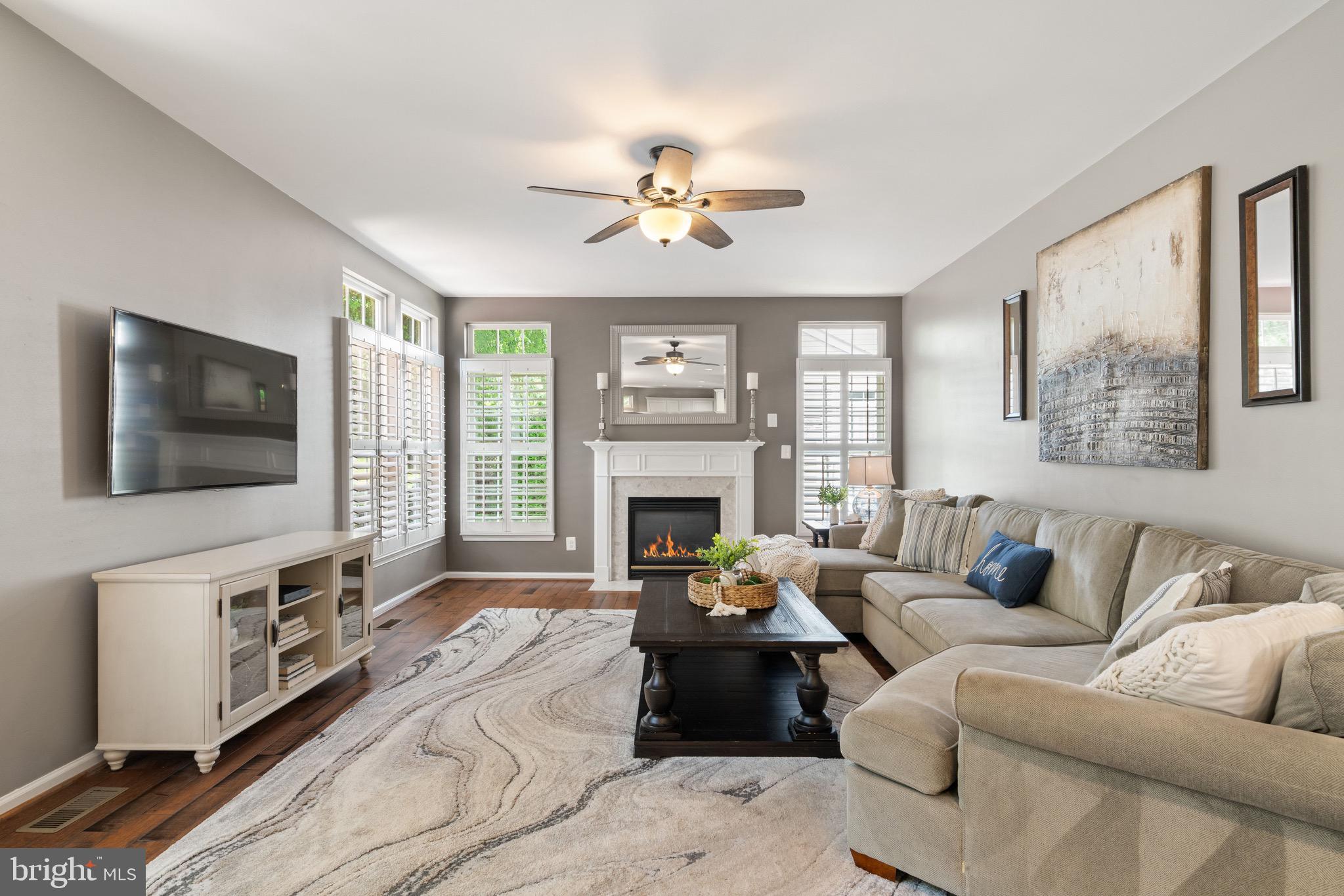 BROADLANDS - Residential