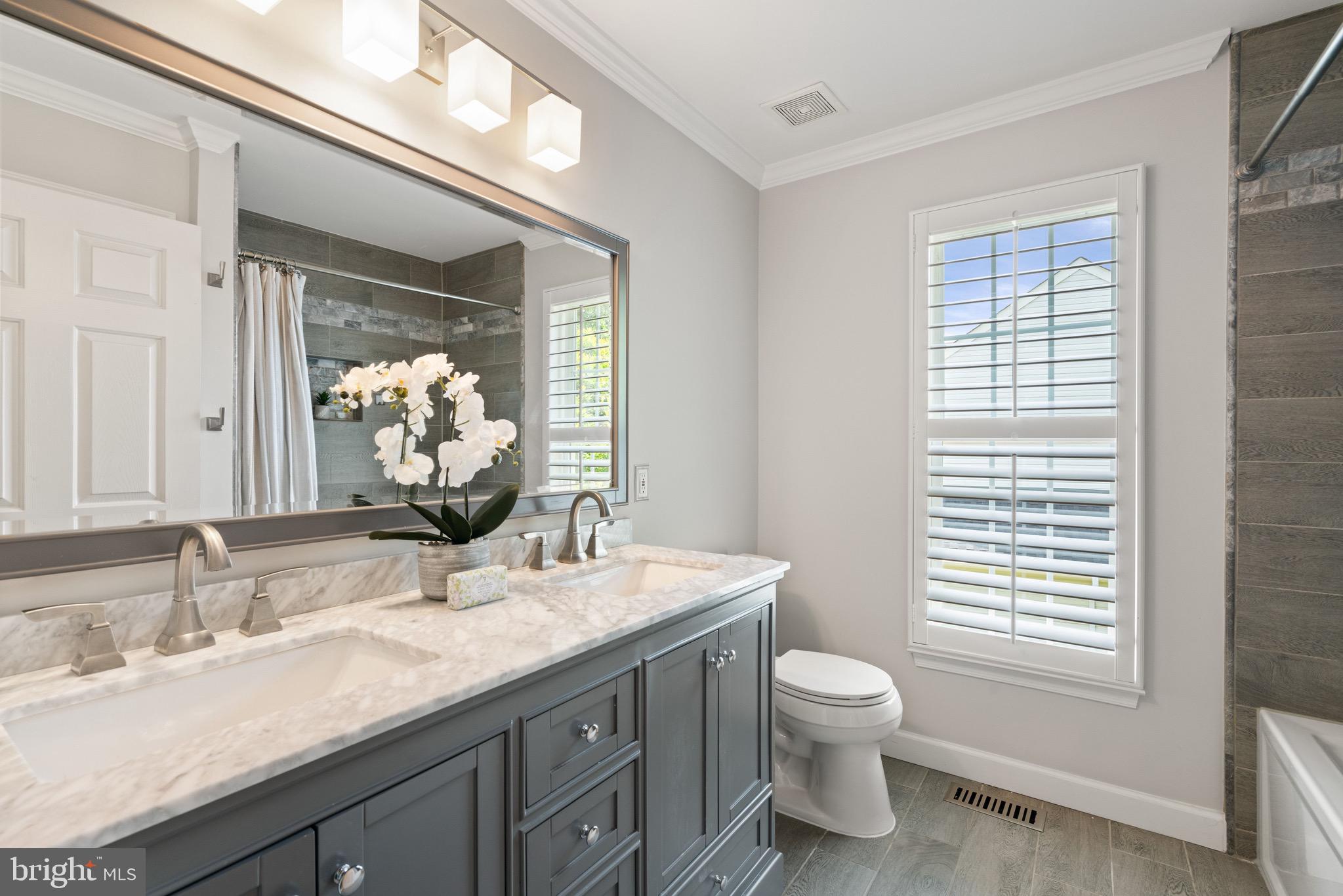 BROADLANDS - Residential