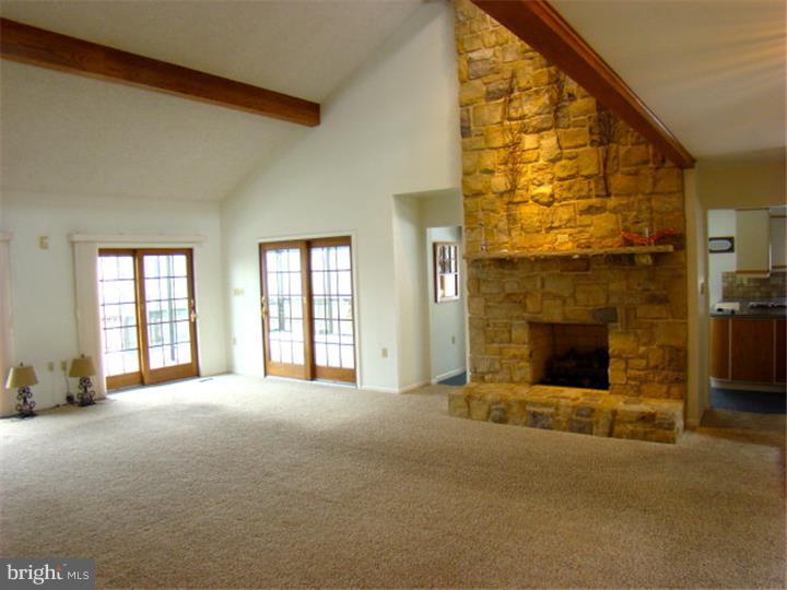 PINE GROVE - Residential