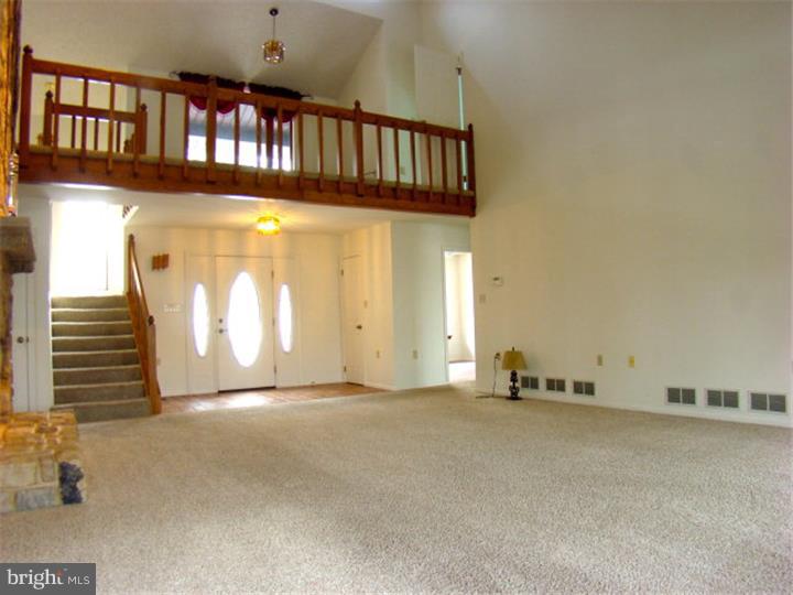 PINE GROVE - Residential