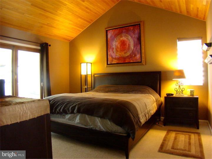 PINE GROVE - Residential
