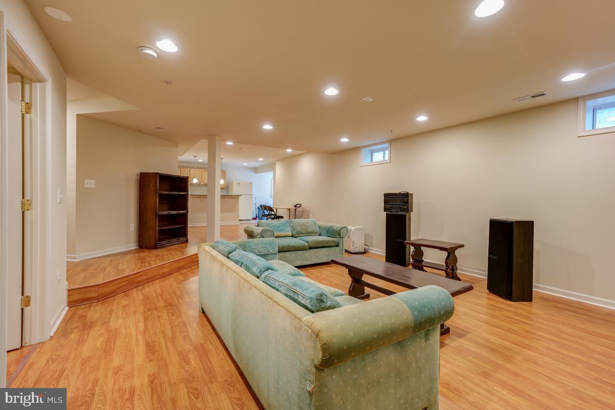 CLARKSBURG RIDGE - Residential