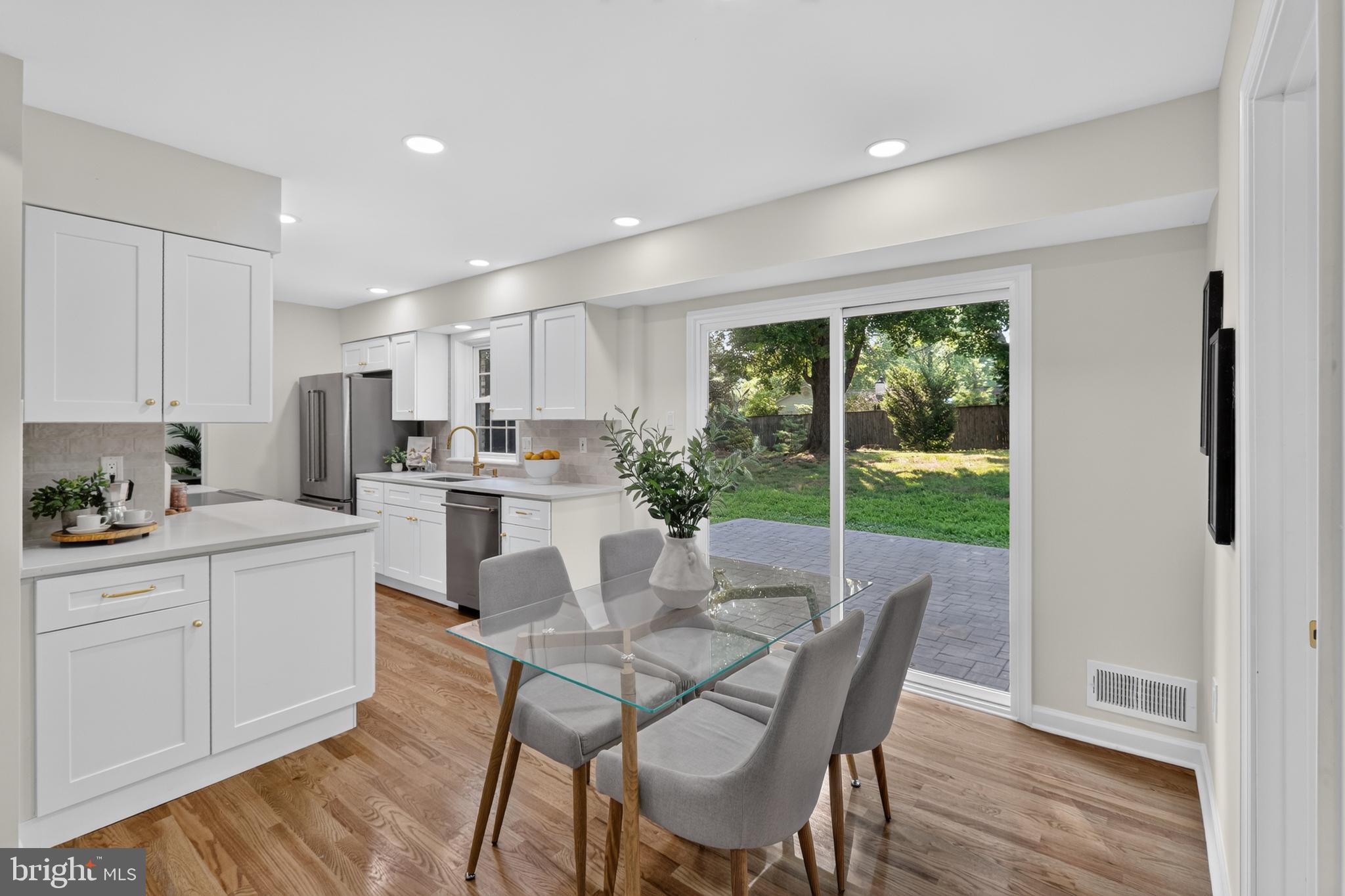 ASHLAWN - Residential