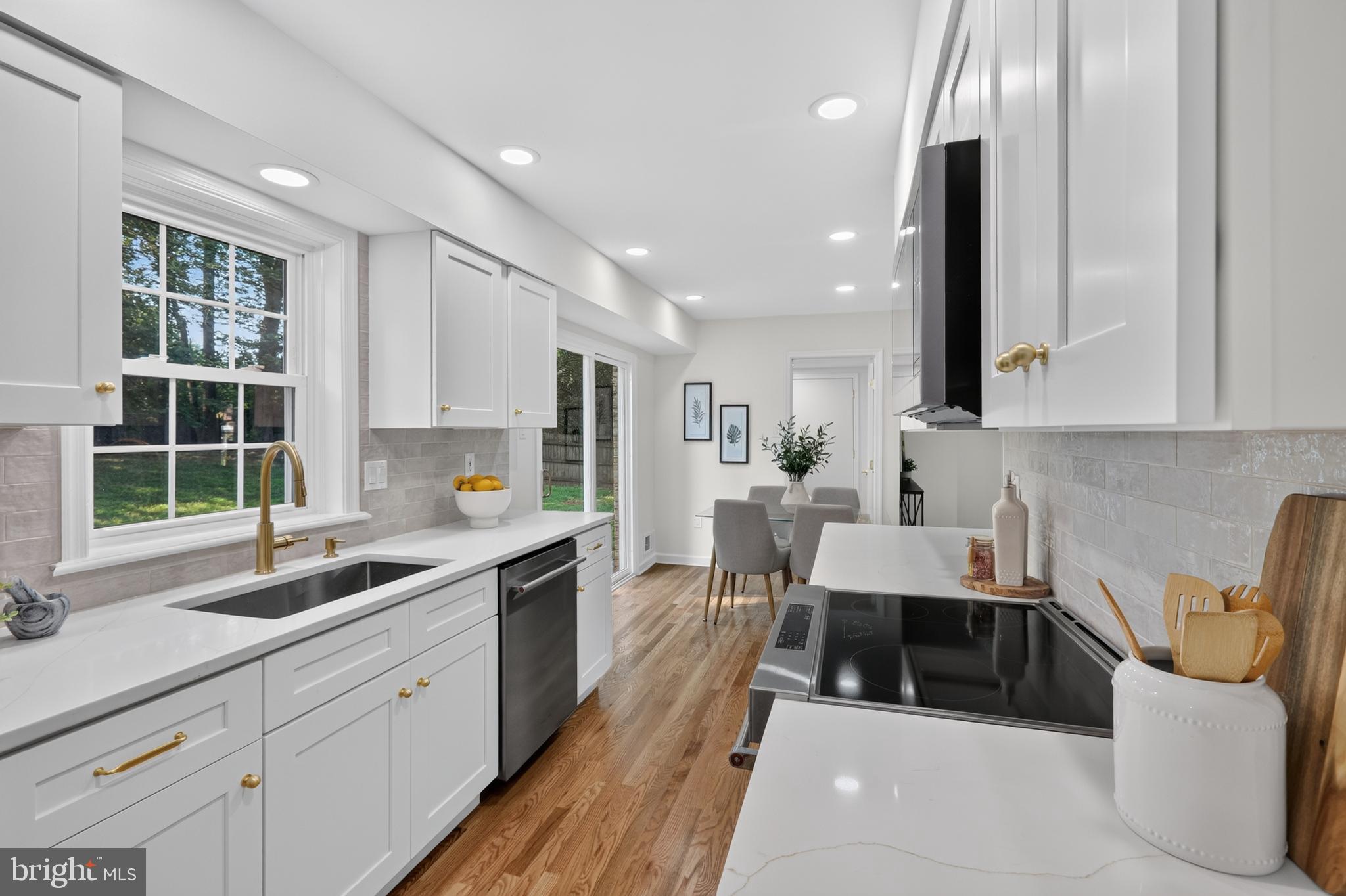 ASHLAWN - Residential