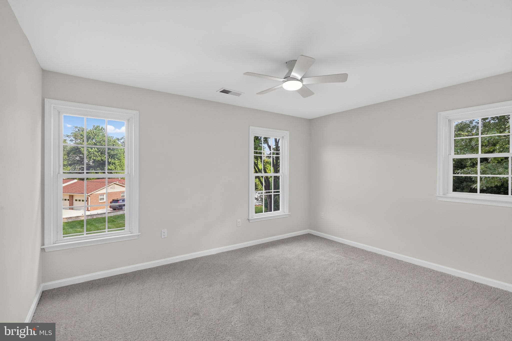 ASHLAWN - Residential
