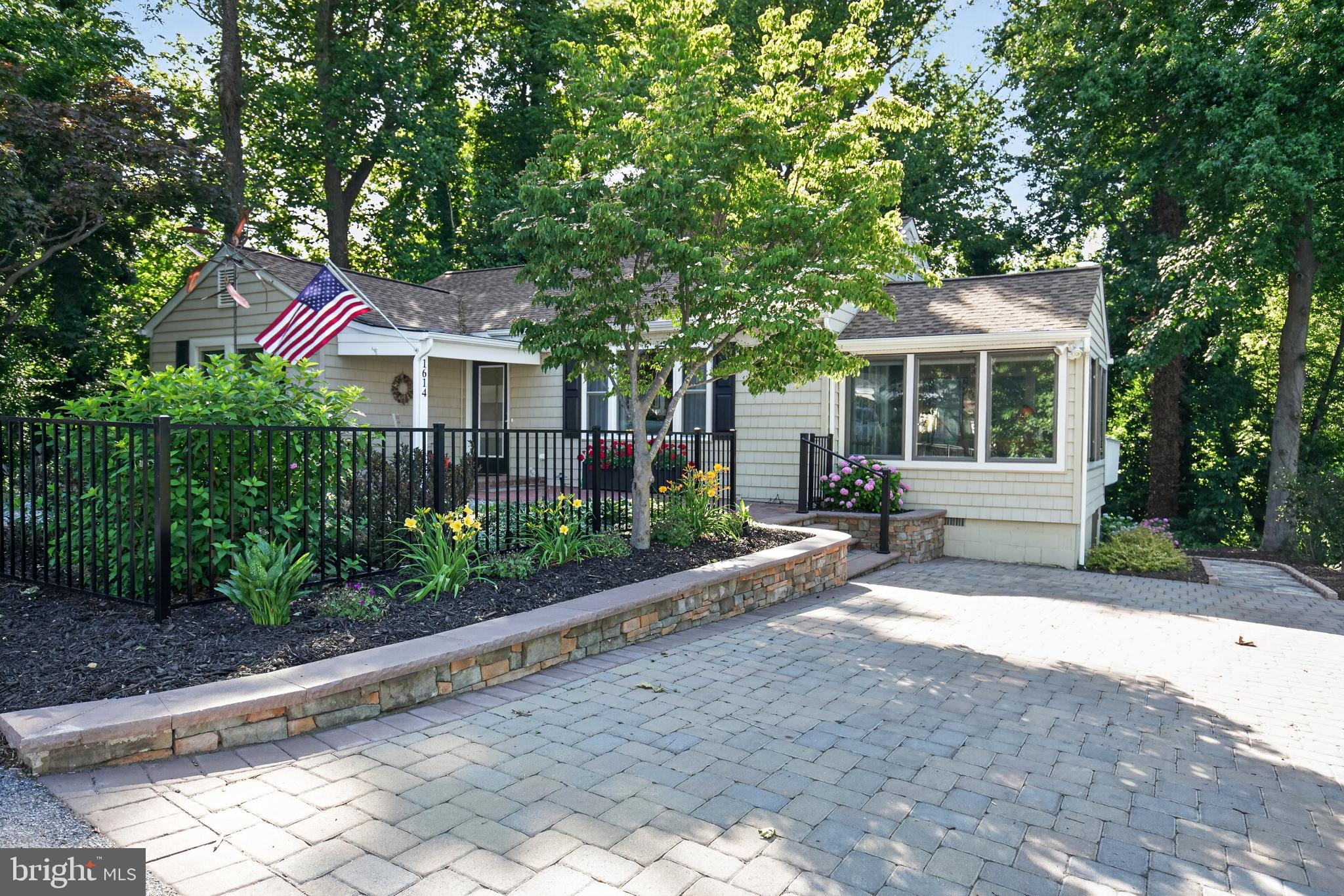 CALVERT BEACH ESTATES - Residential