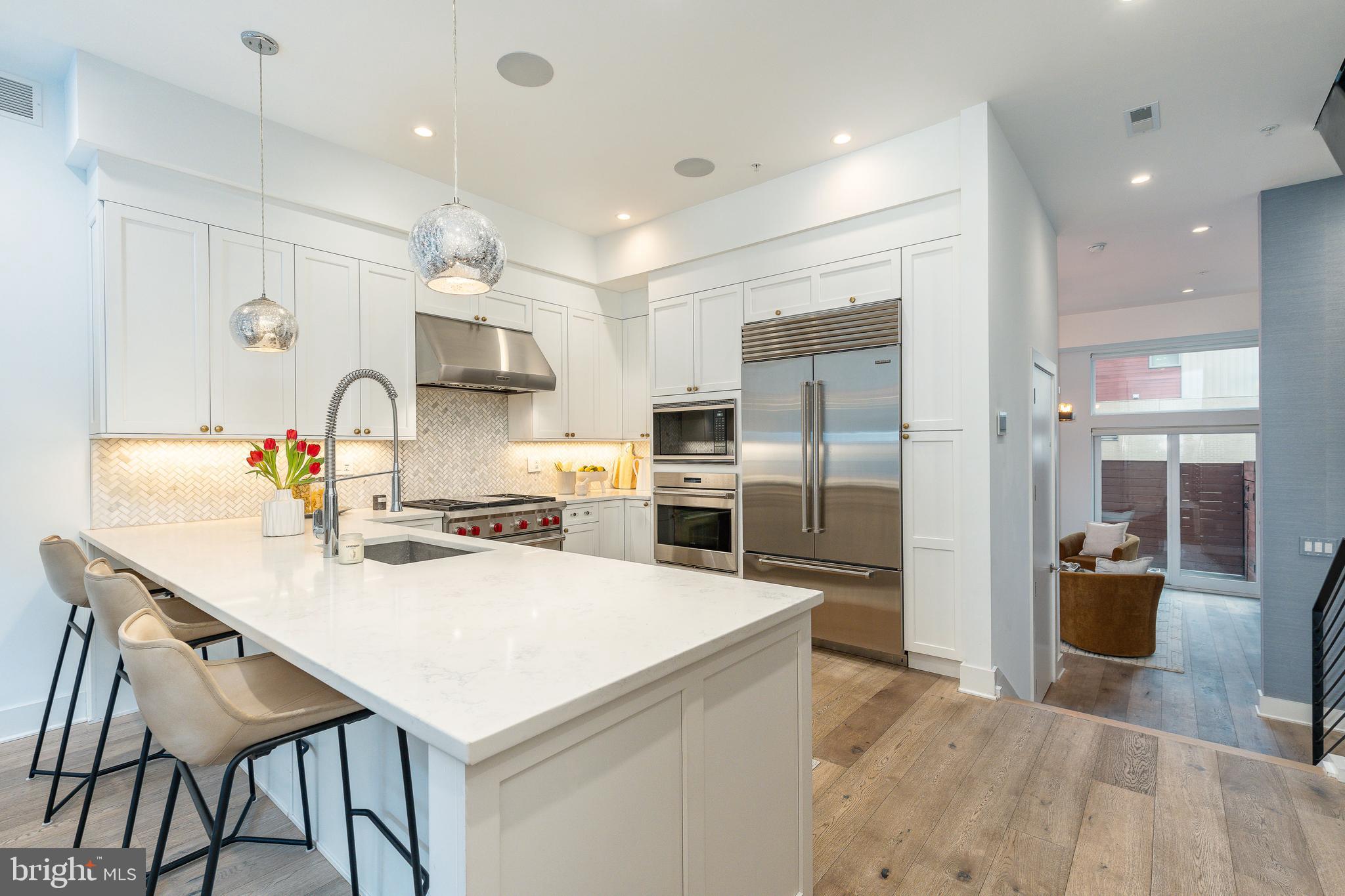 BELLA VISTA - Residential