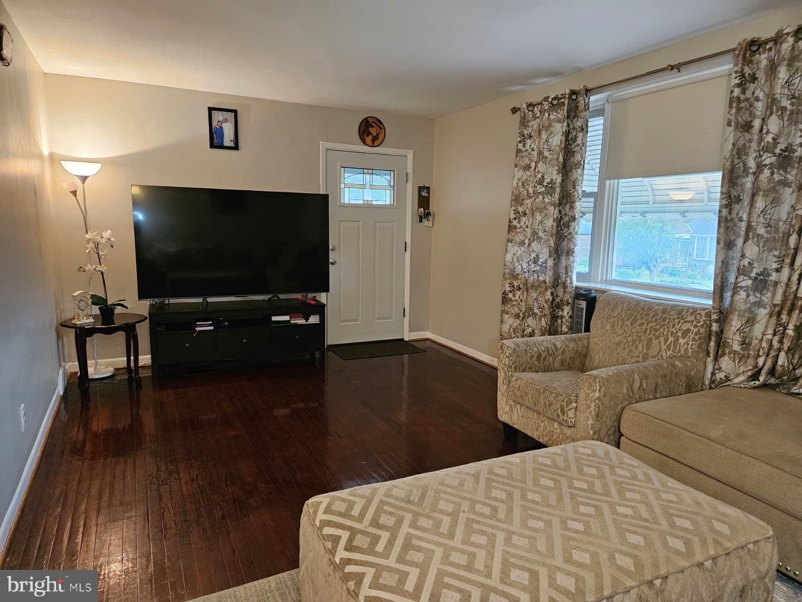 BELLS CORNER - Residential