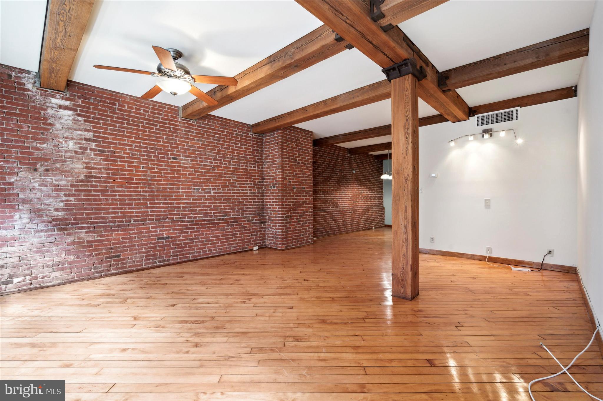 OLD CITY - Residential Lease