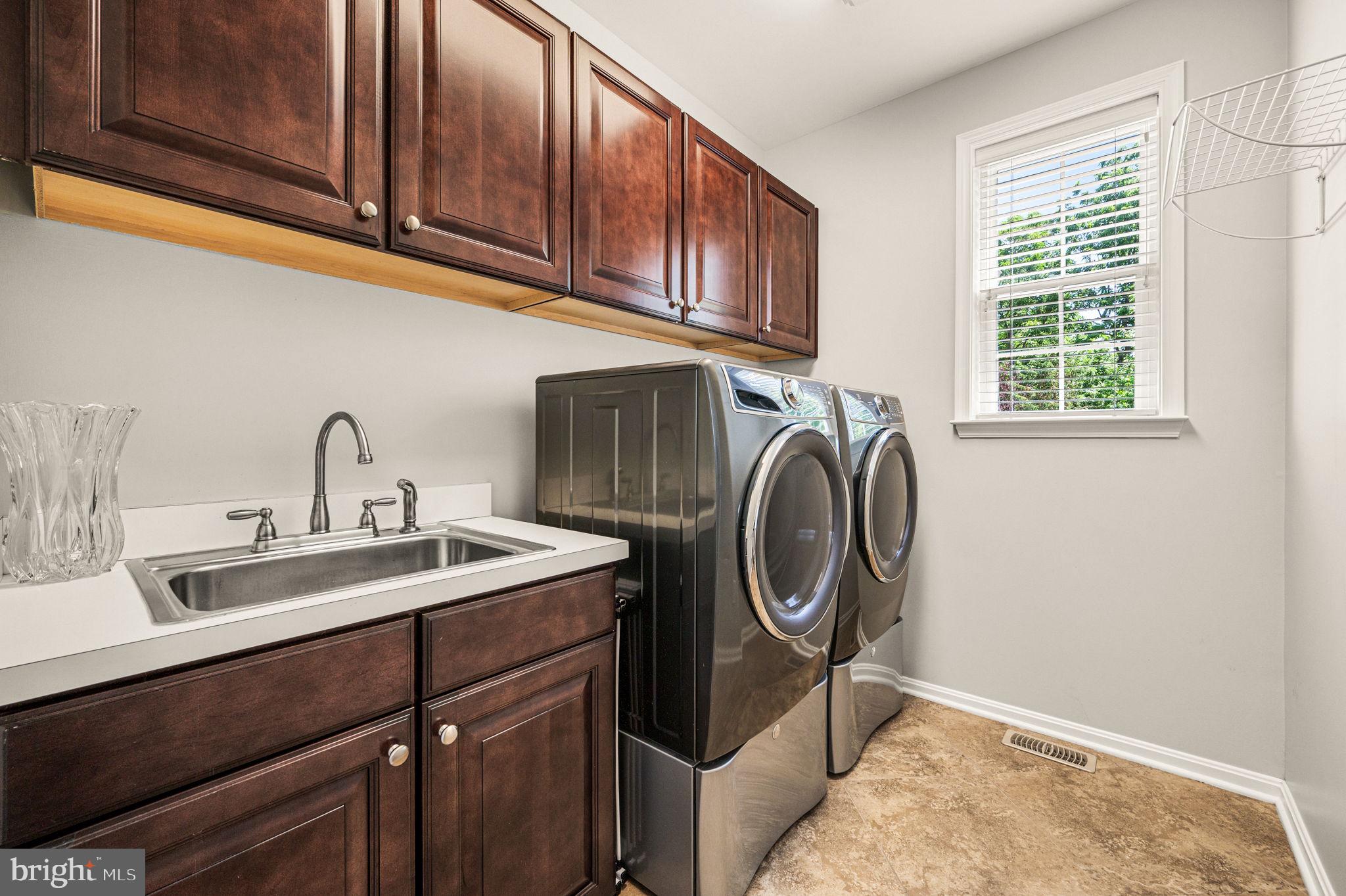 HEATHER WYND EAST - Residential