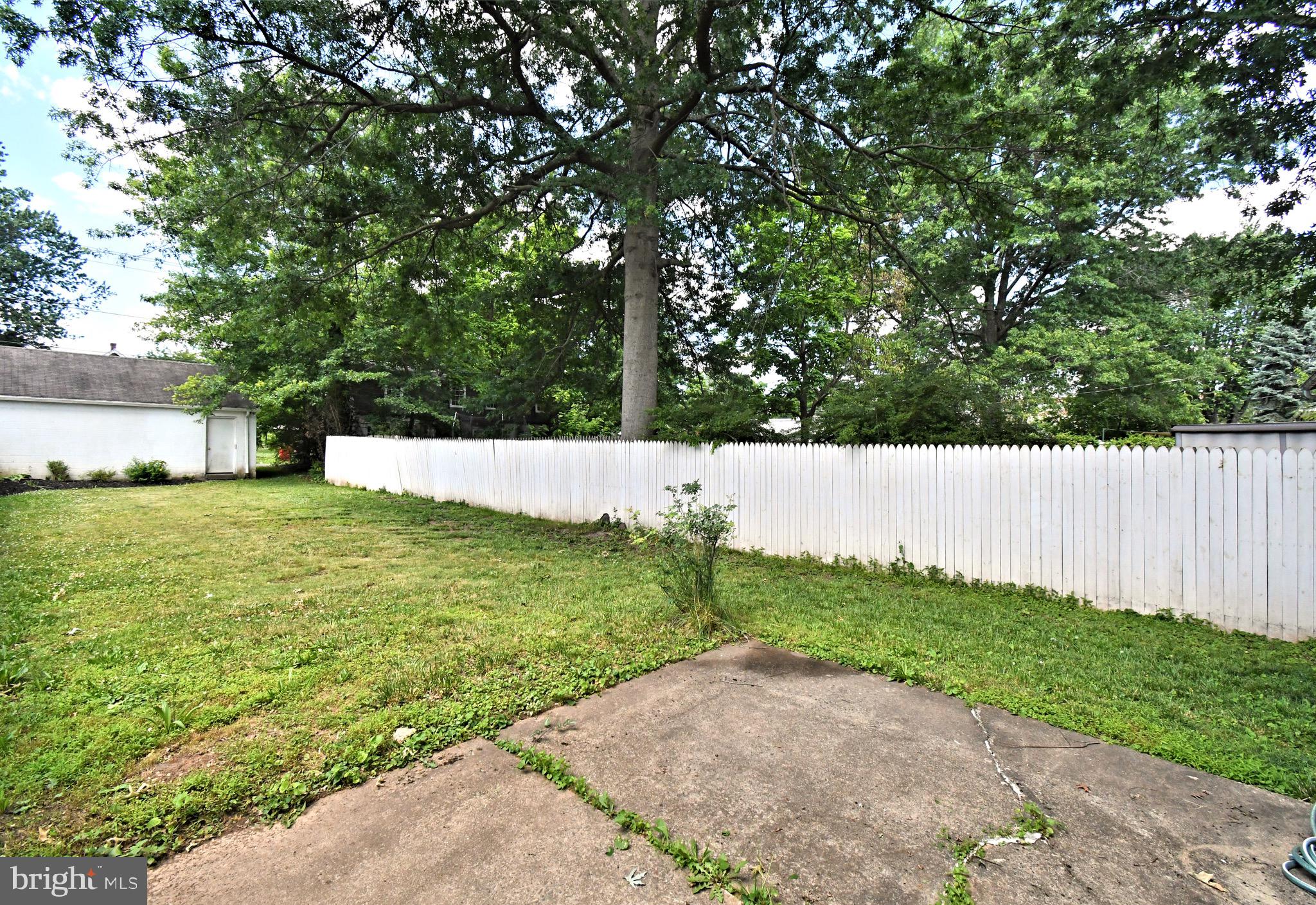 LANSDALE - Residential