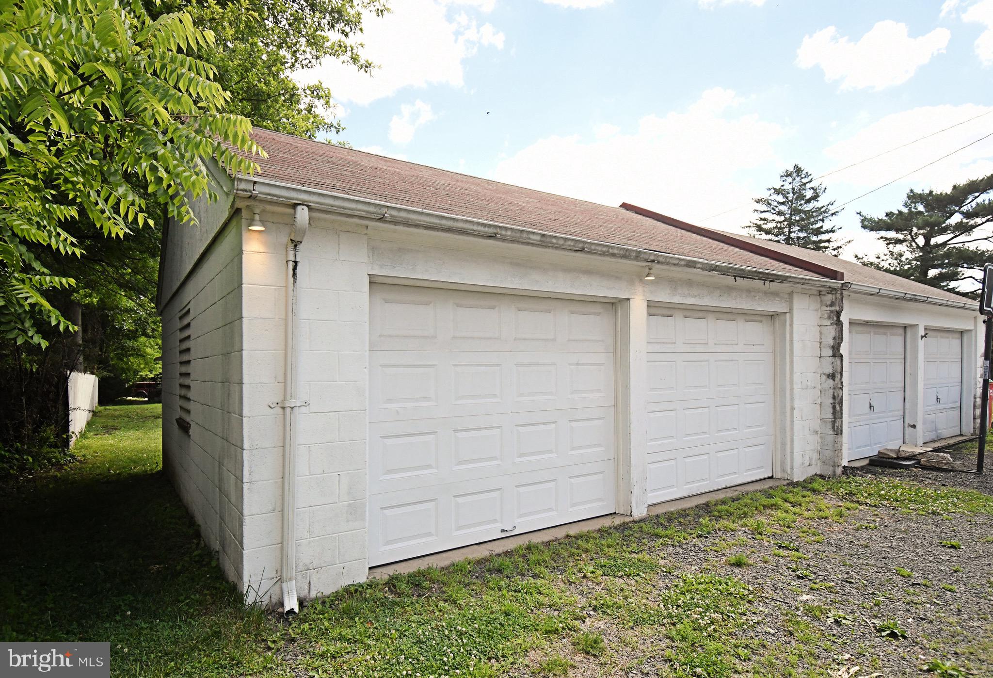 LANSDALE - Residential
