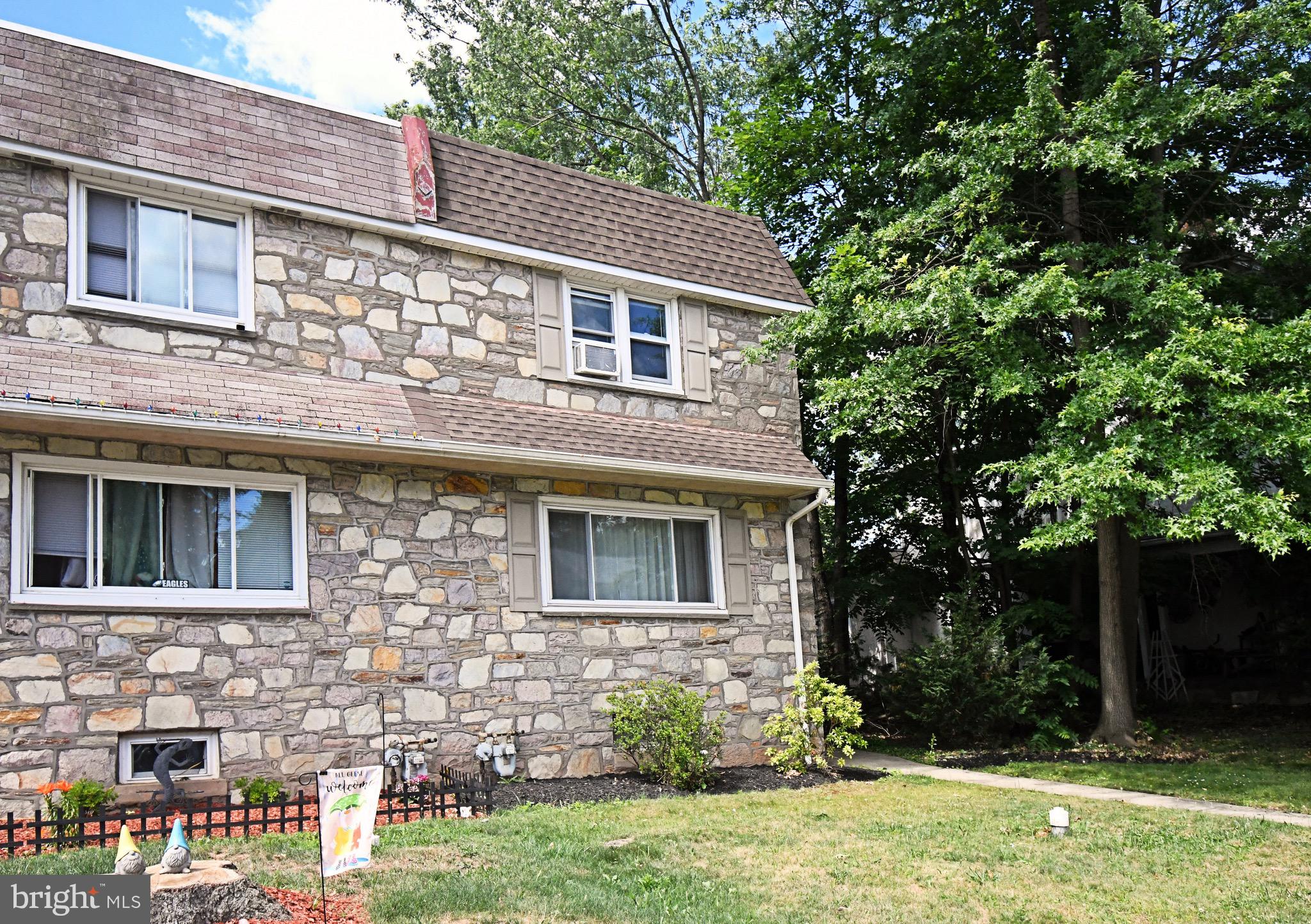 LANSDALE - Residential