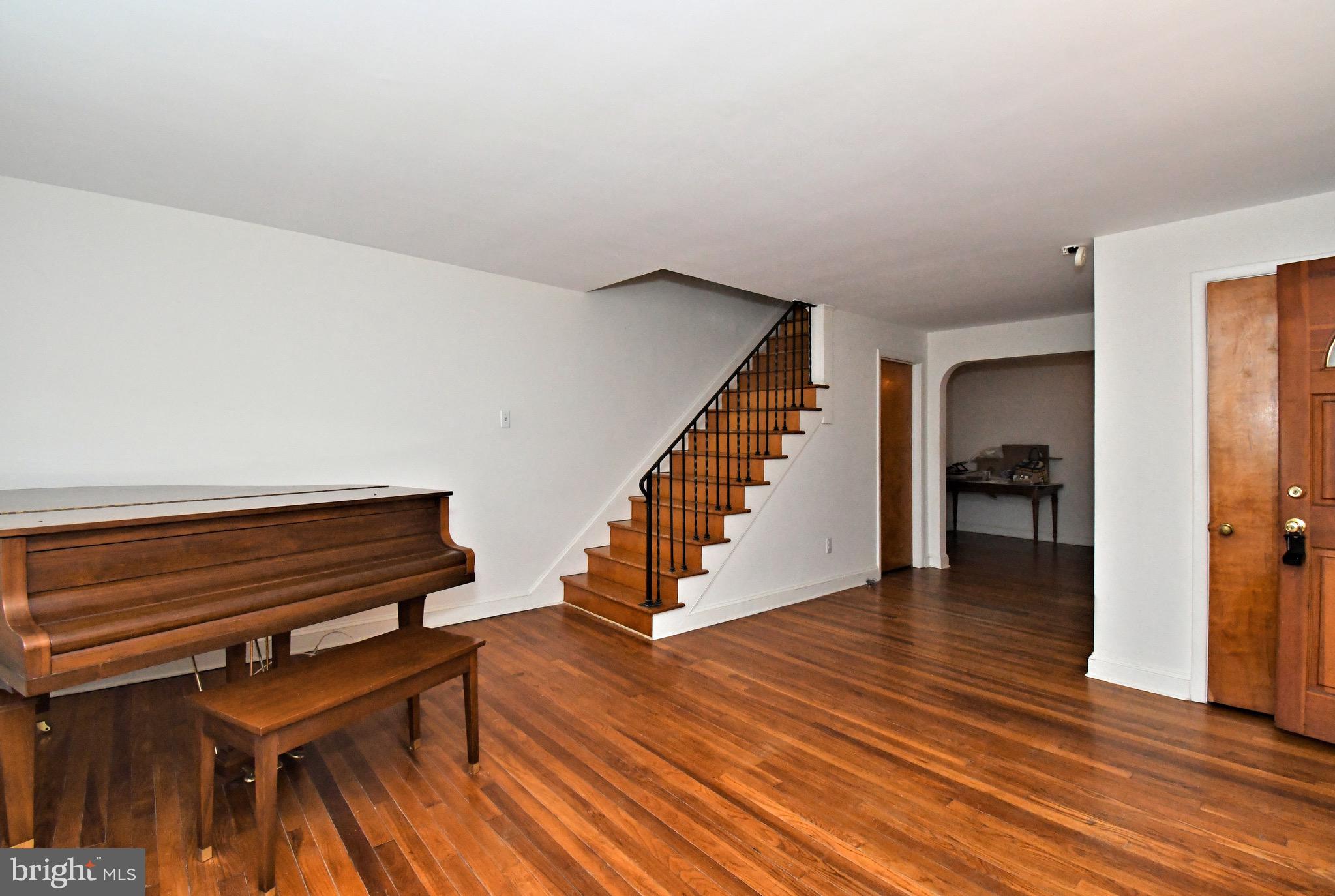 LANSDALE - Residential