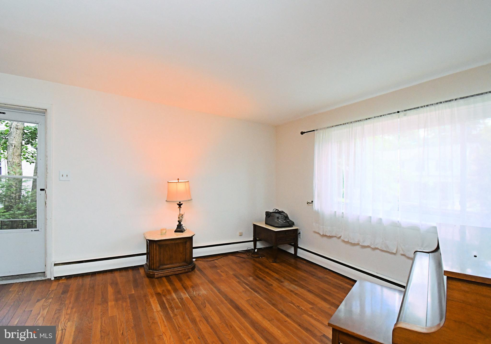 LANSDALE - Residential