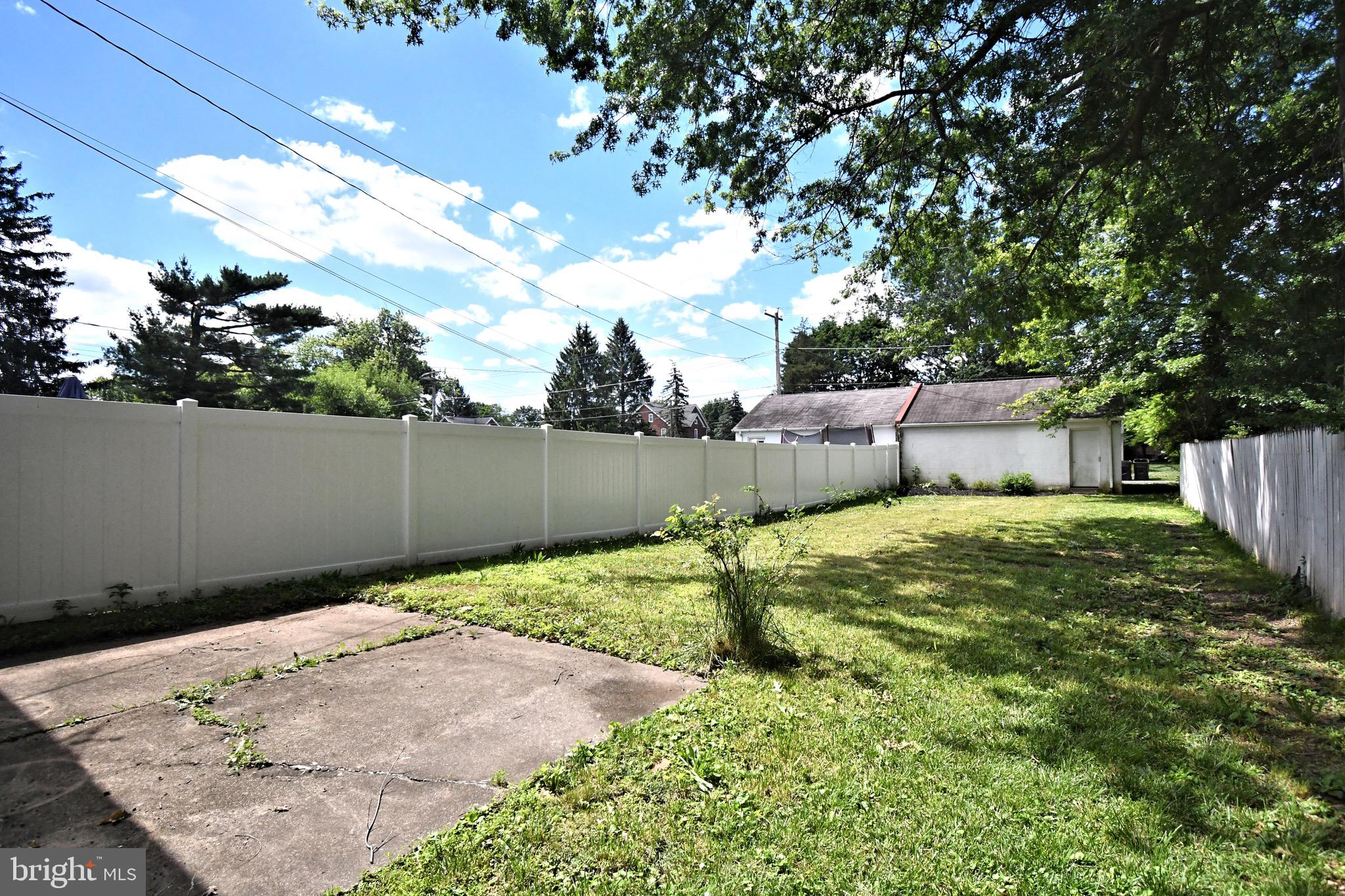 LANSDALE - Residential