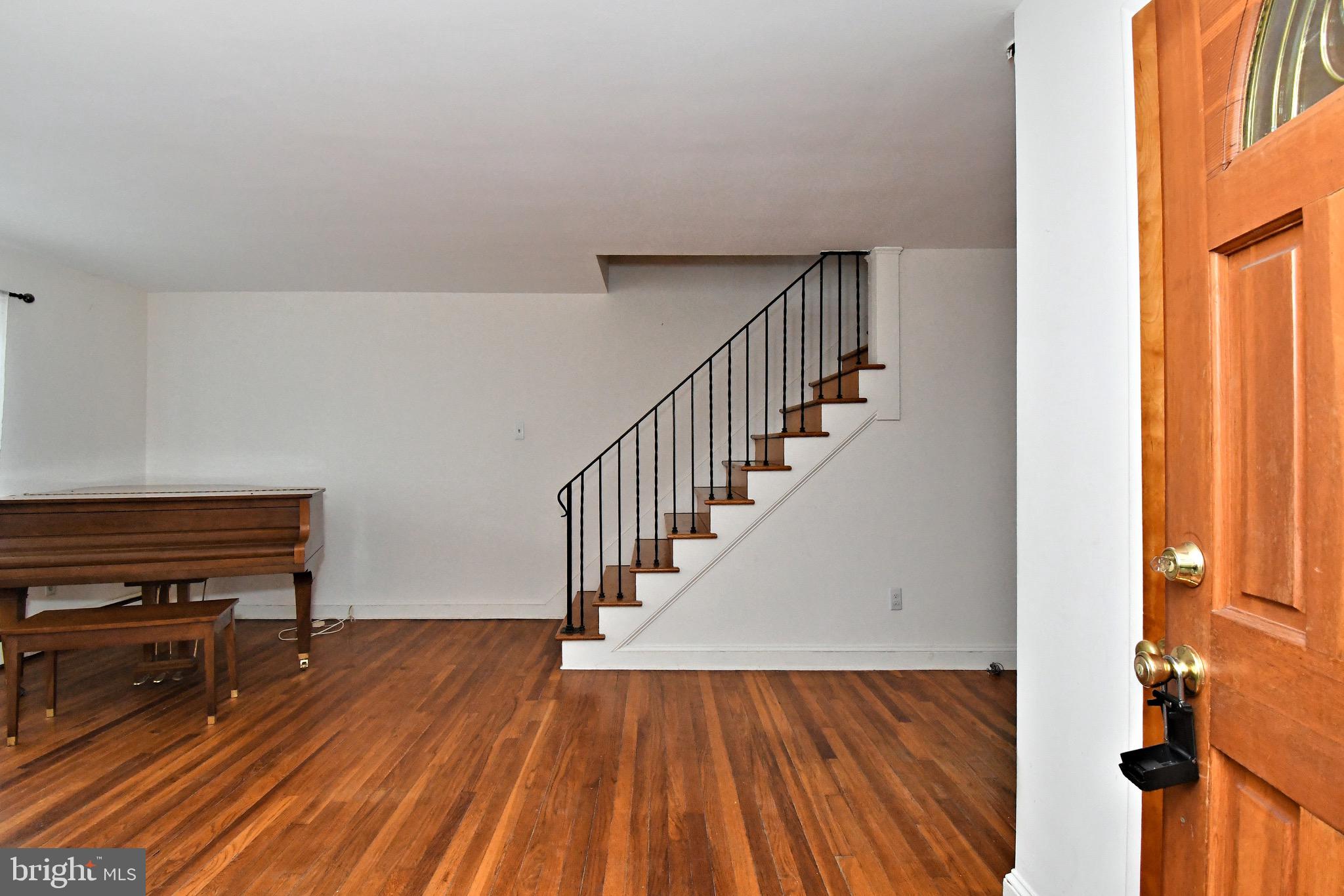 LANSDALE - Residential