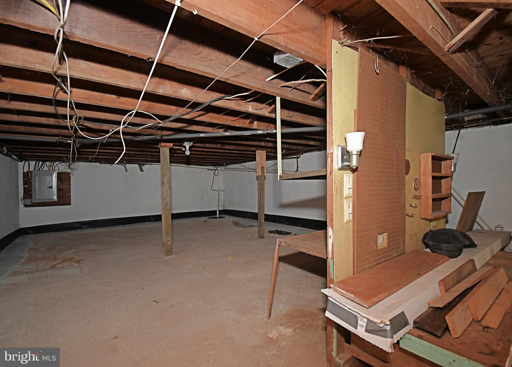 LANSDALE - Residential