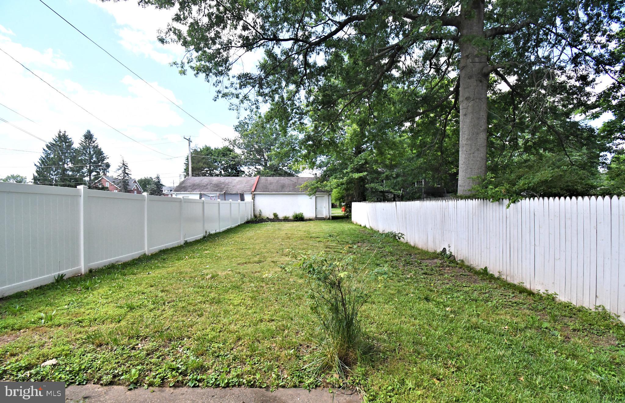 LANSDALE - Residential
