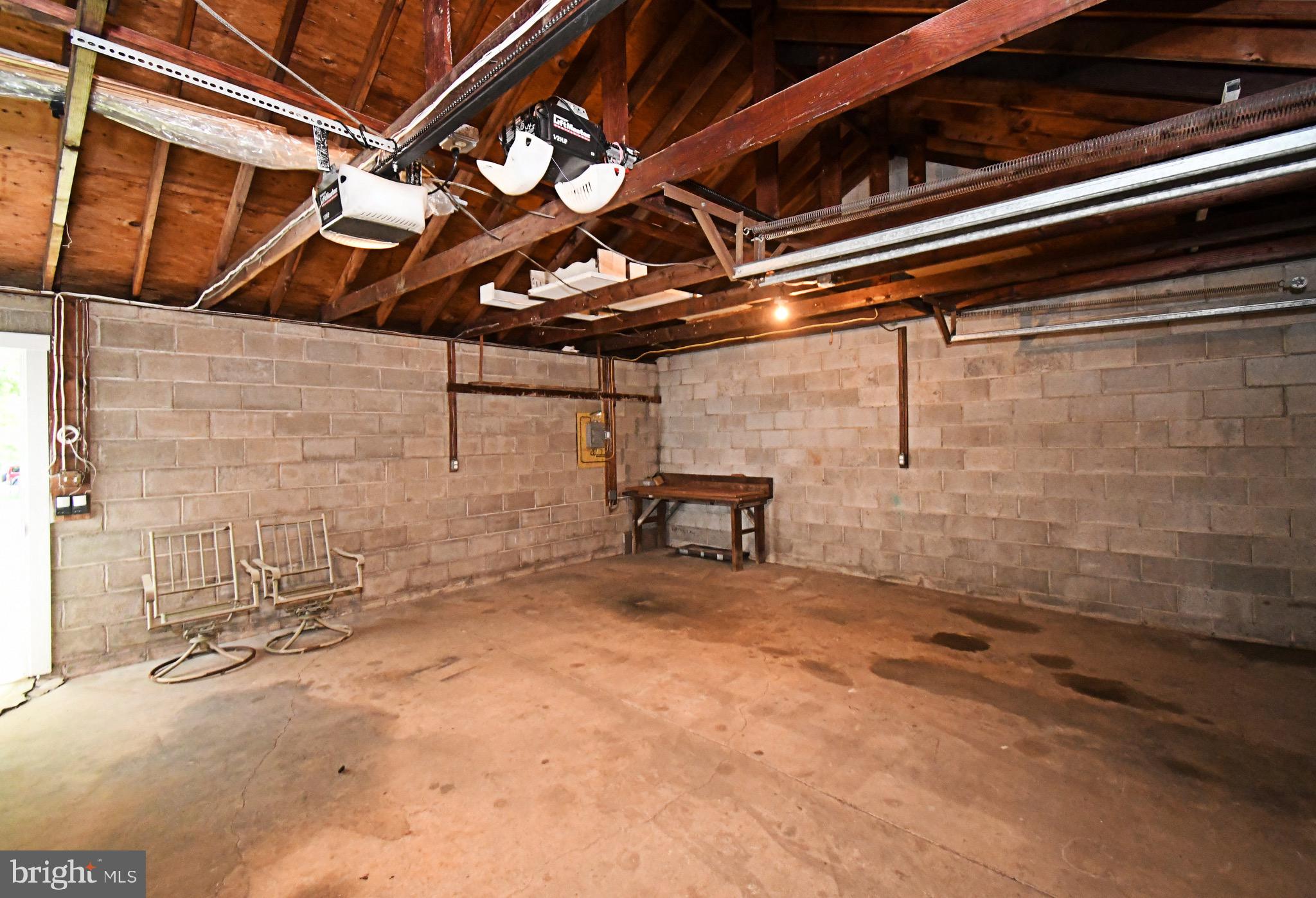 LANSDALE - Residential