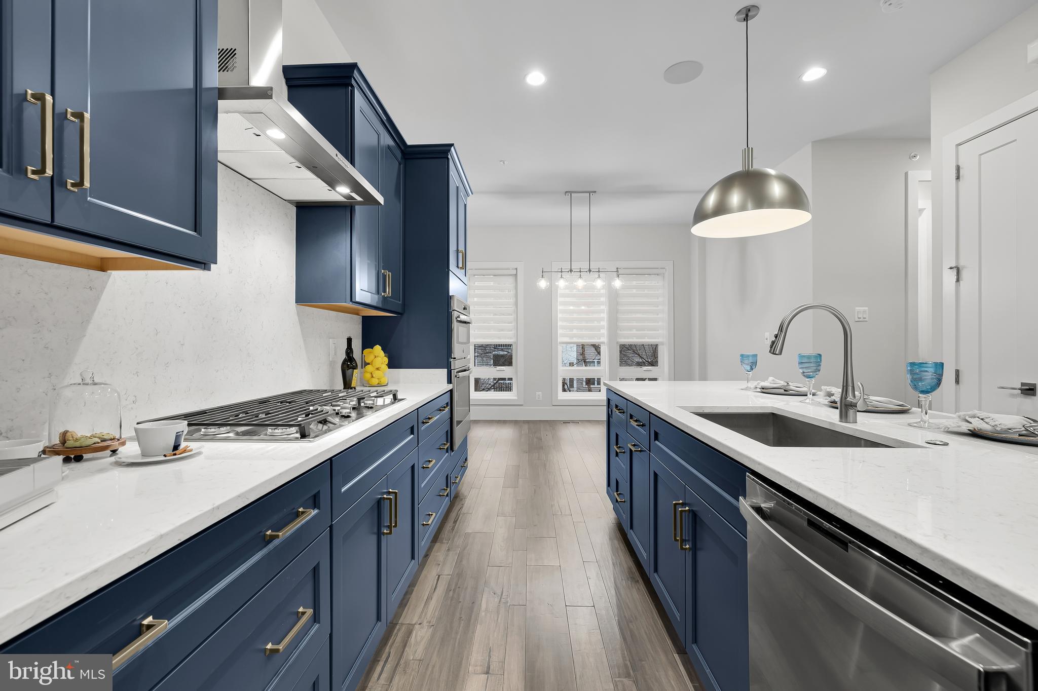 EISENHOWER SQUARE - Residential Lease