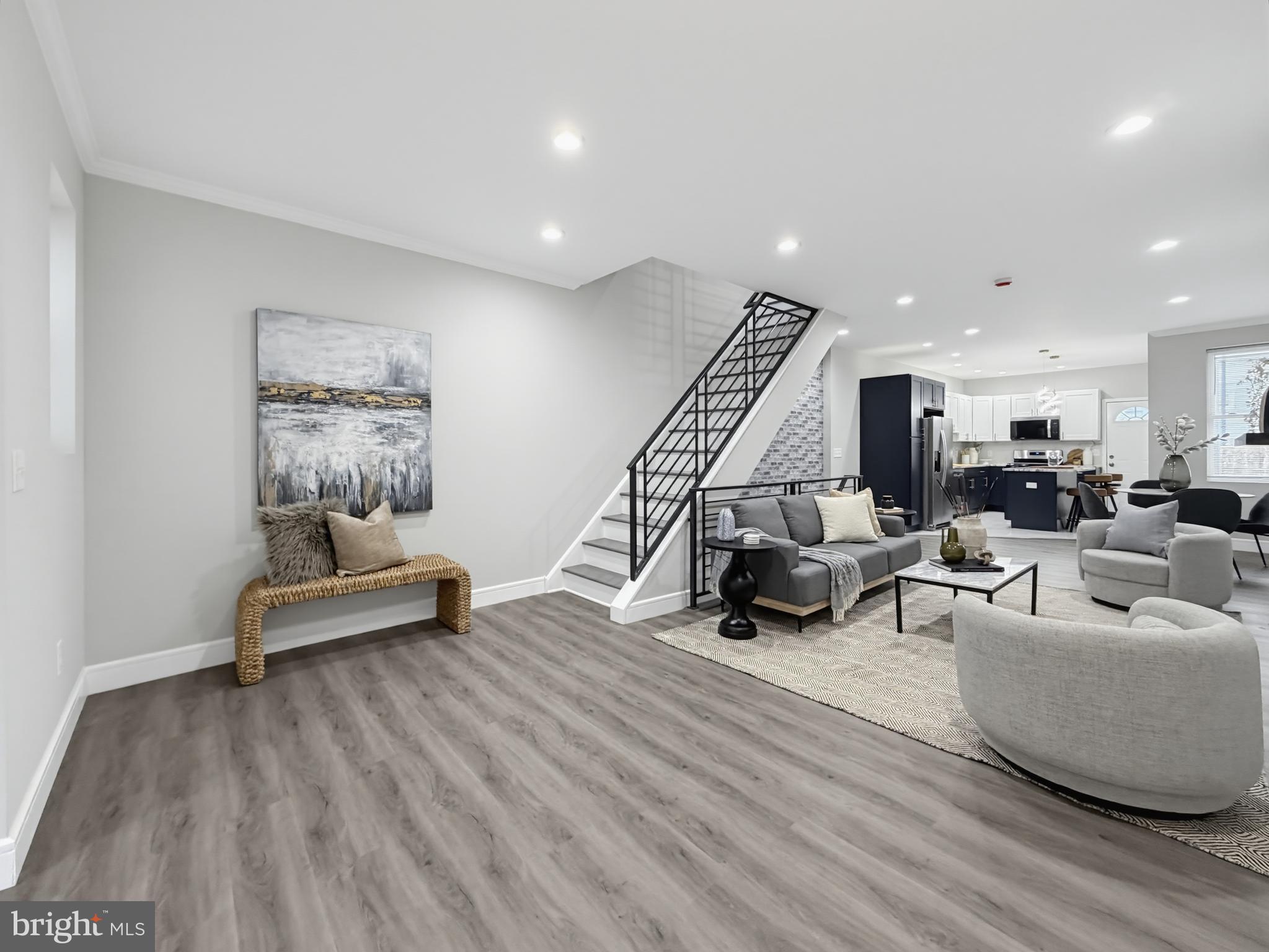 LOGAN - Residential