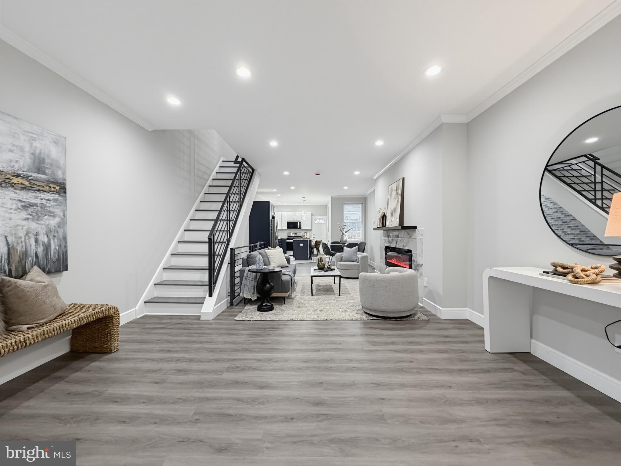 LOGAN - Residential
