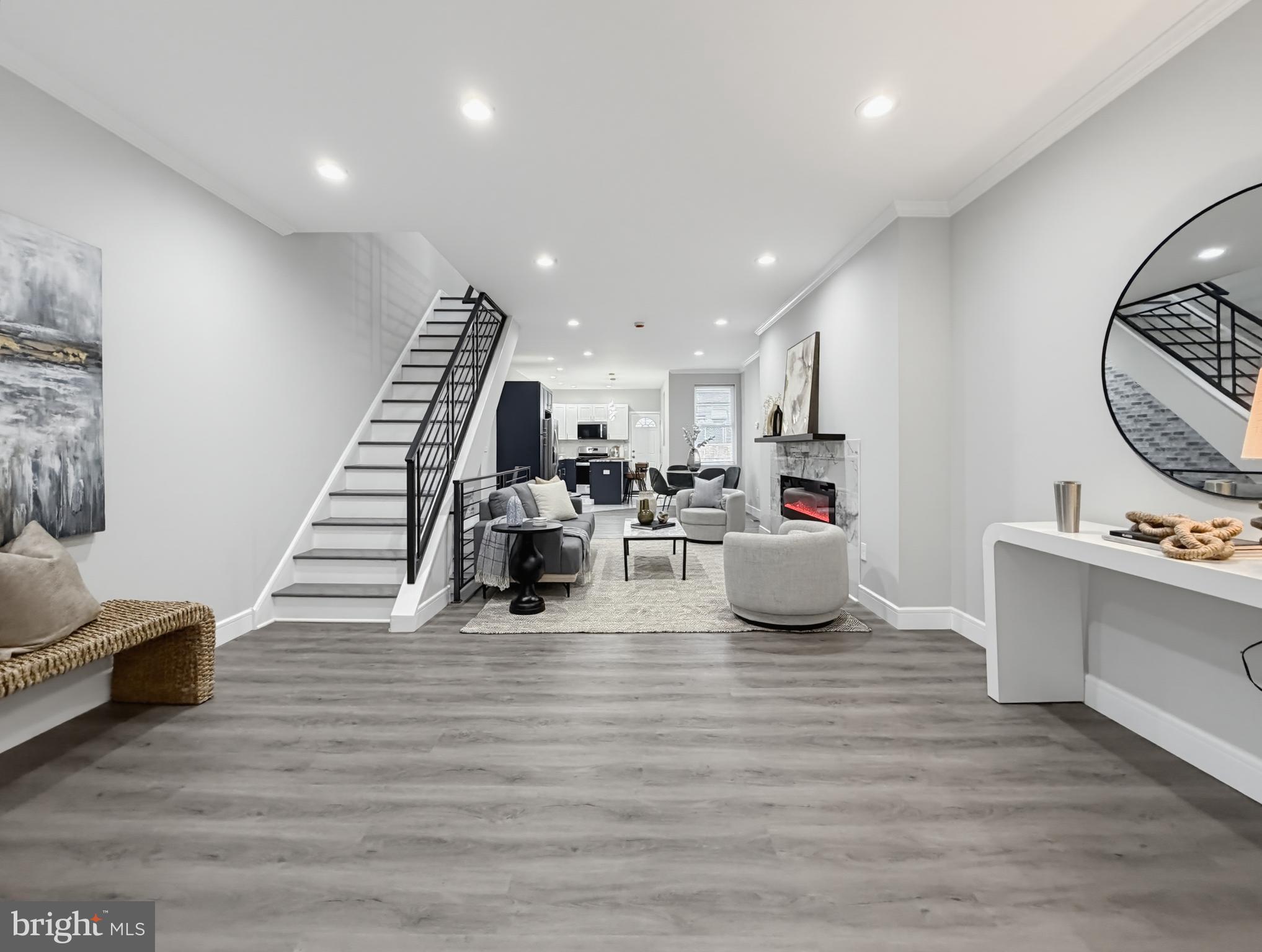 LOGAN - Residential