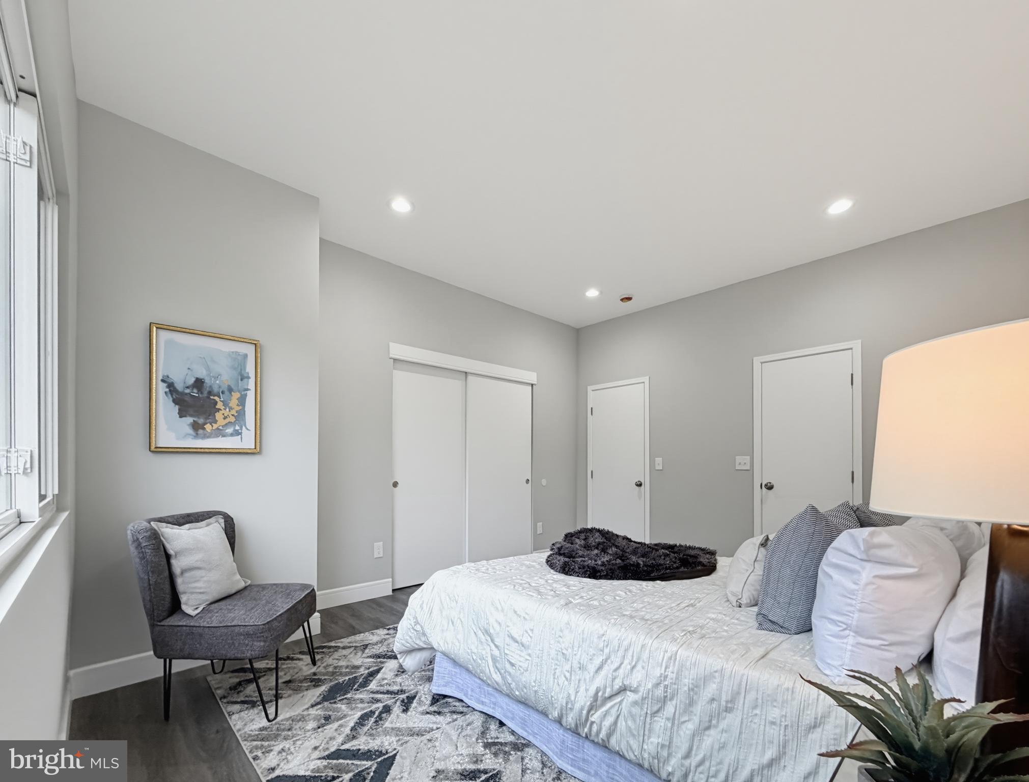 LOGAN - Residential