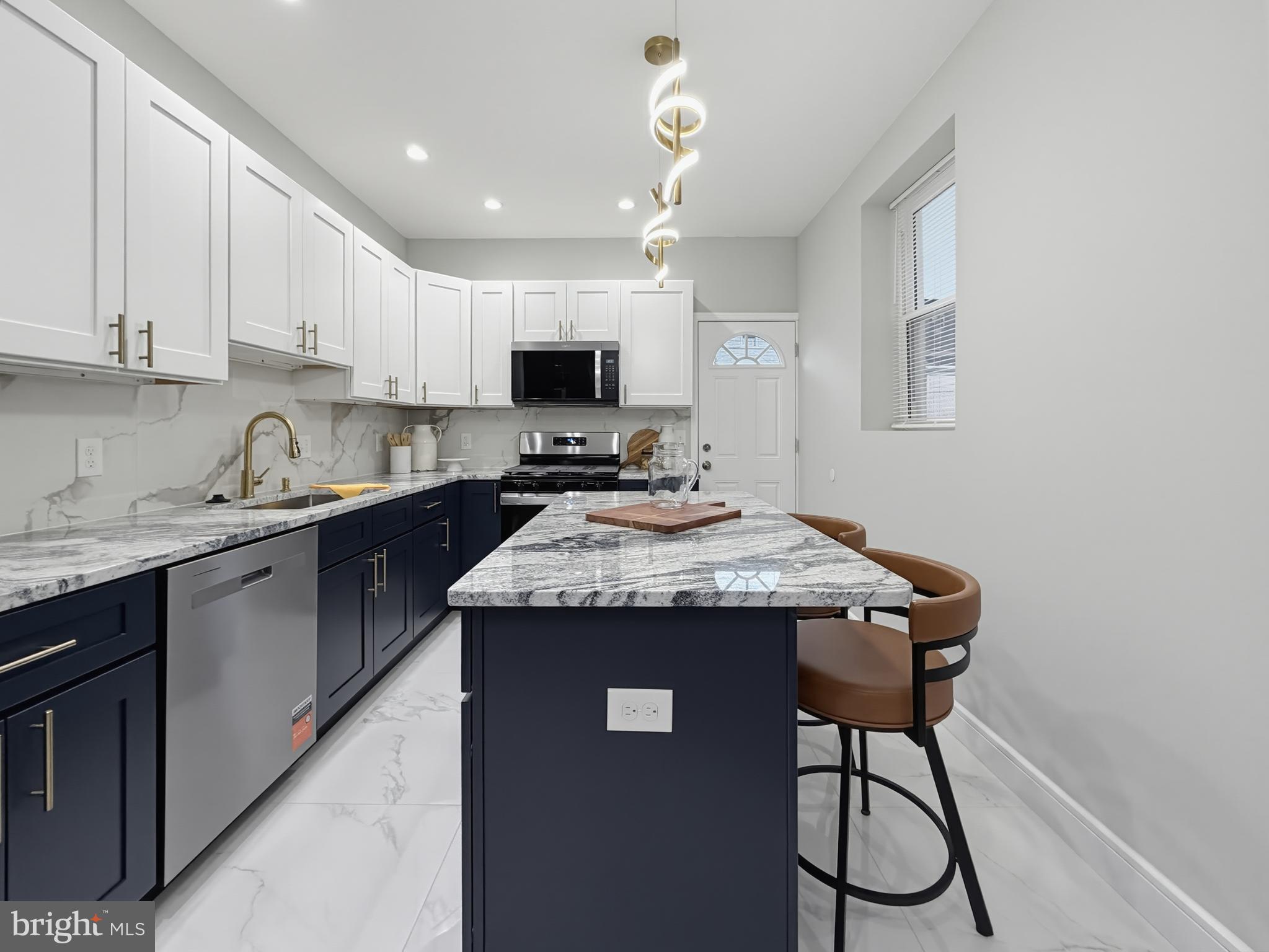LOGAN - Residential