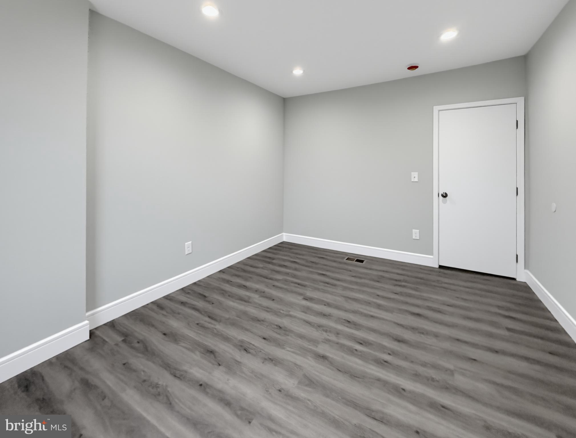 LOGAN - Residential