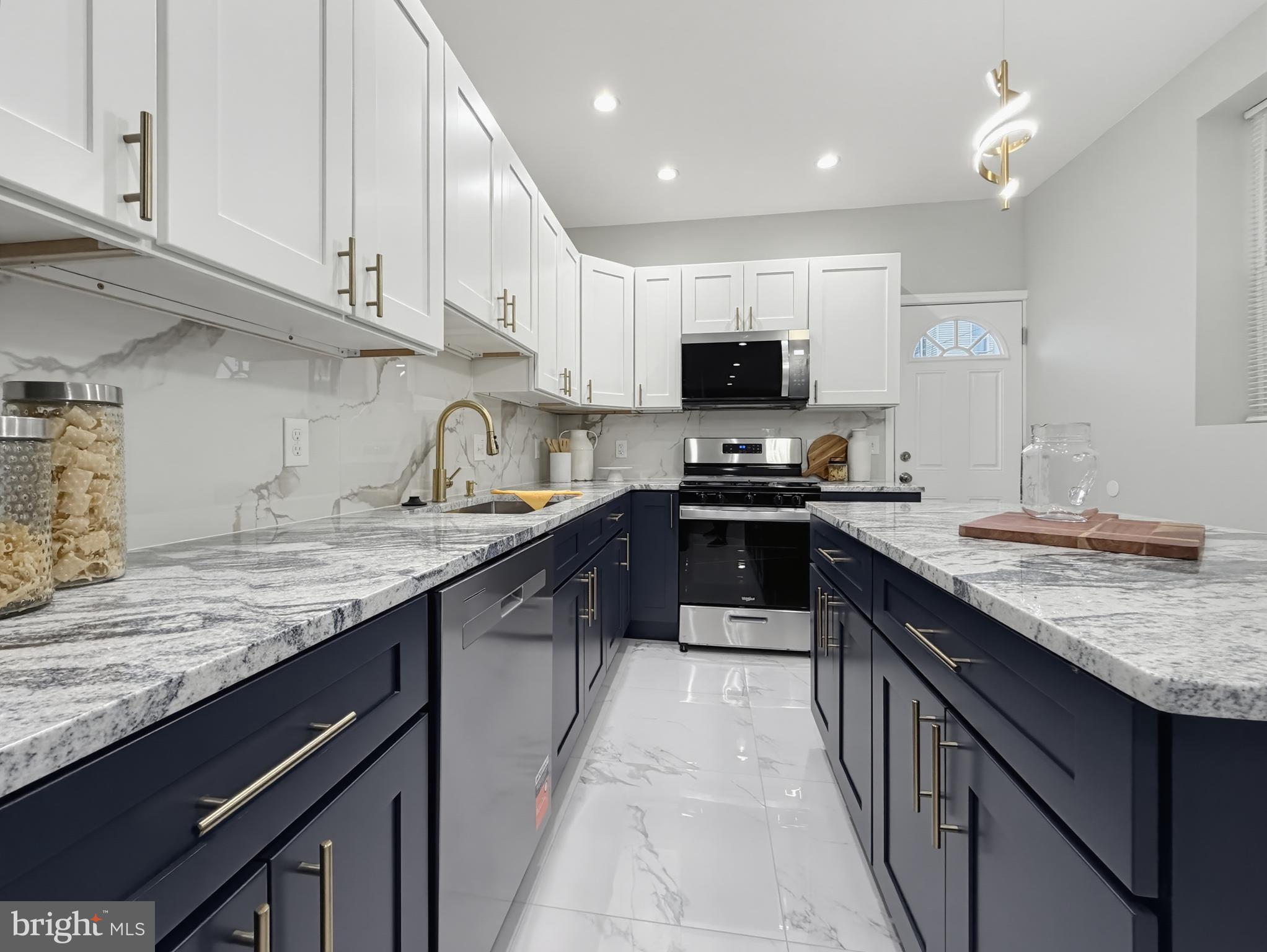 LOGAN - Residential