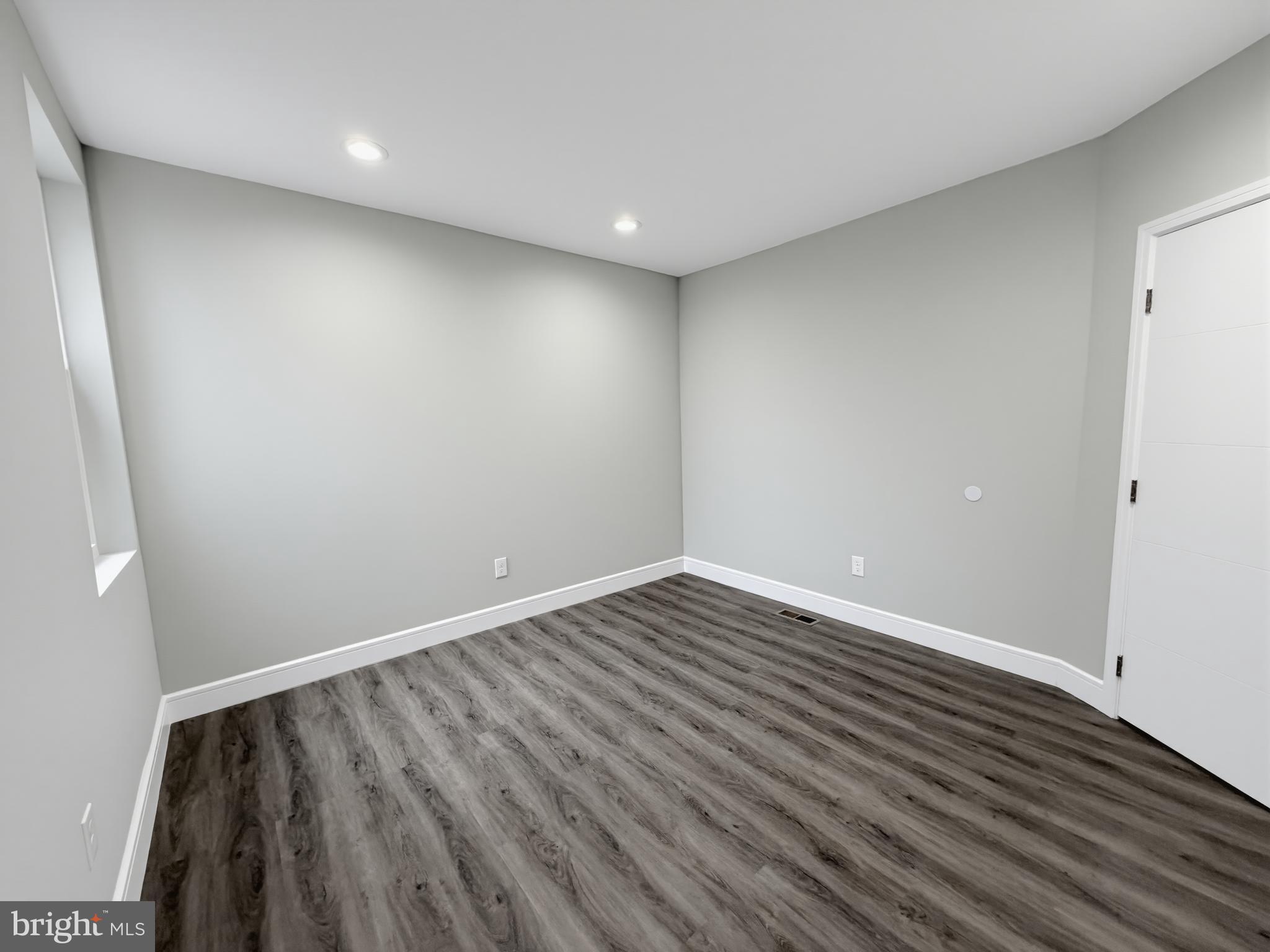 LOGAN - Residential