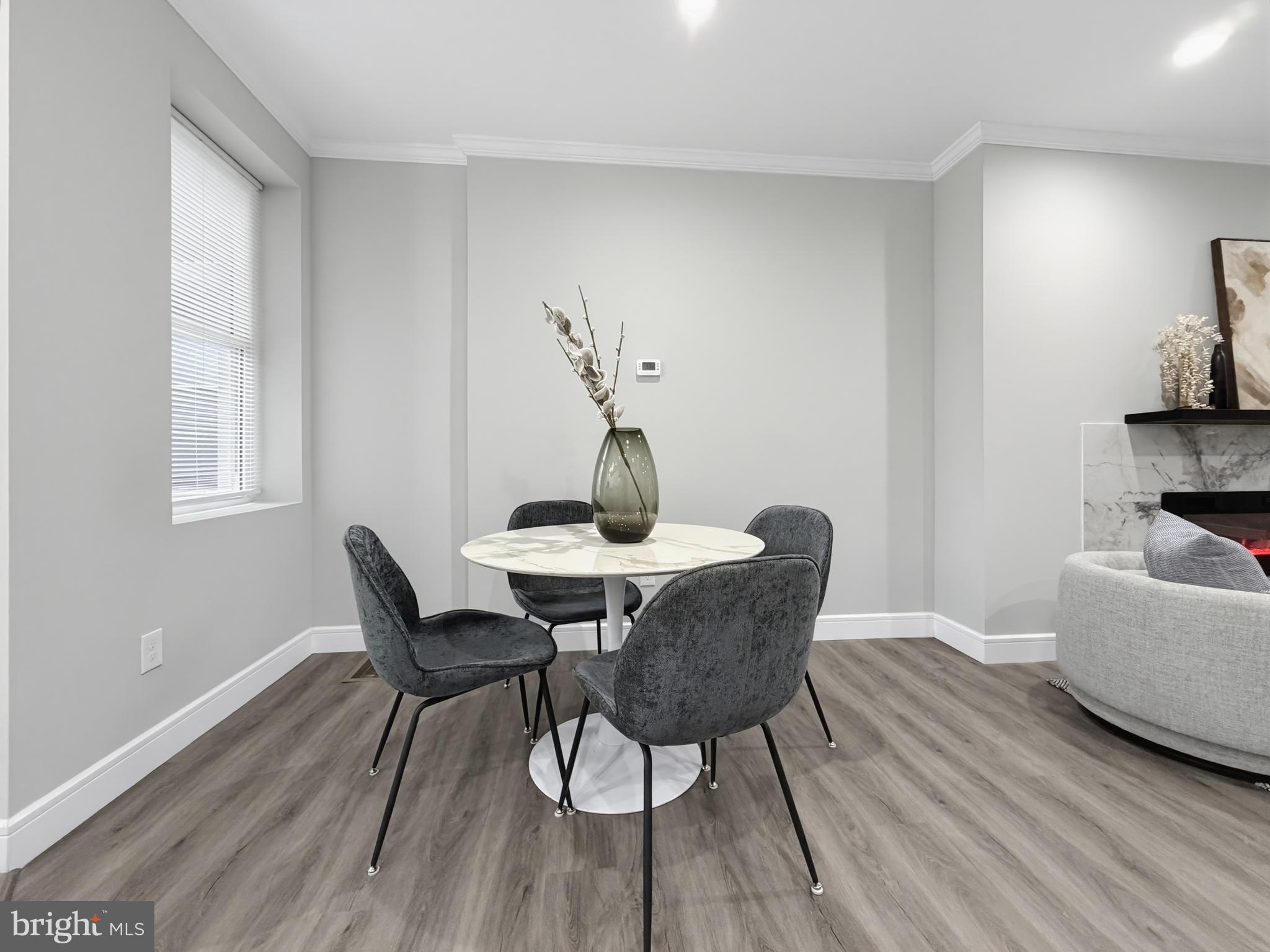 LOGAN - Residential