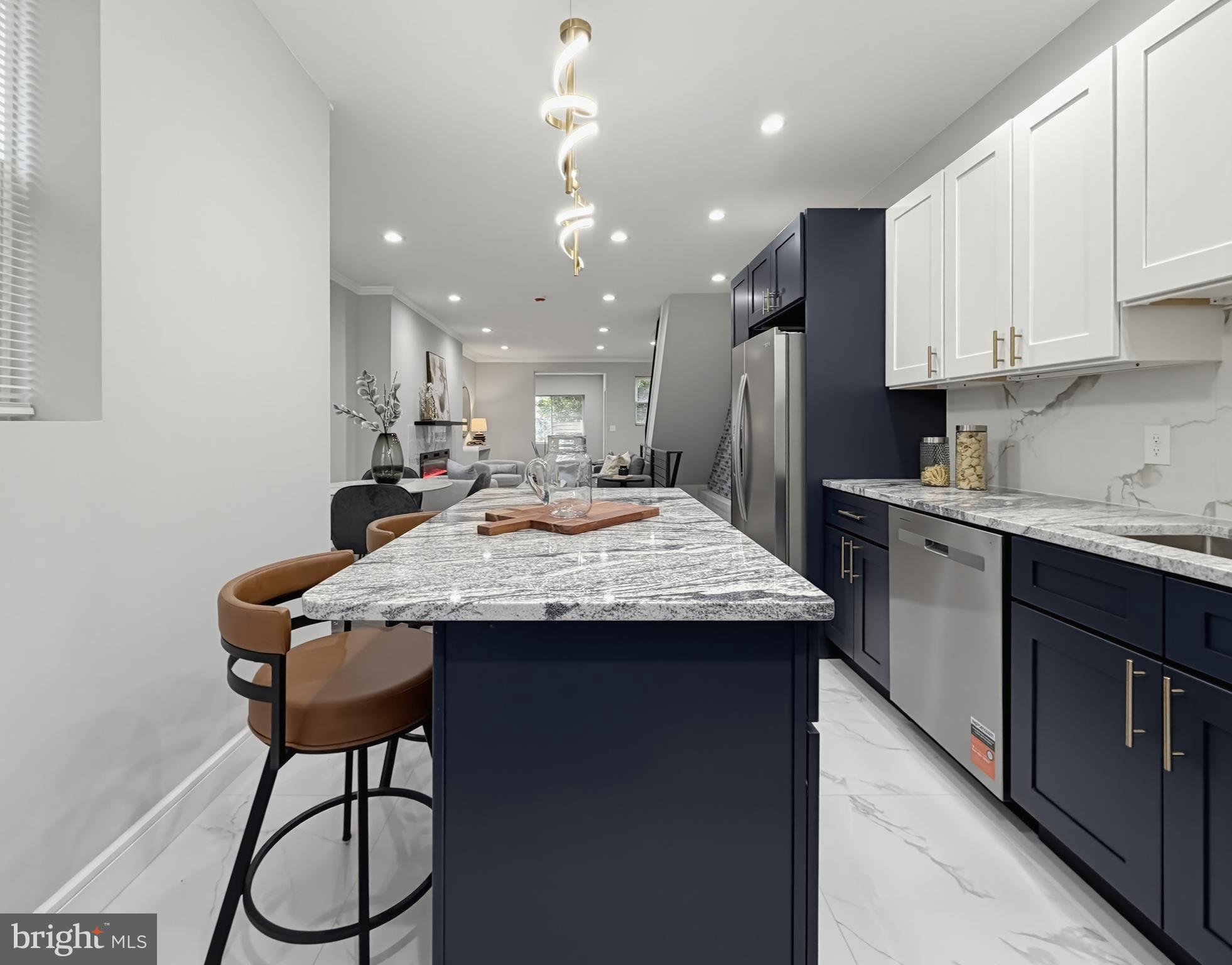LOGAN - Residential