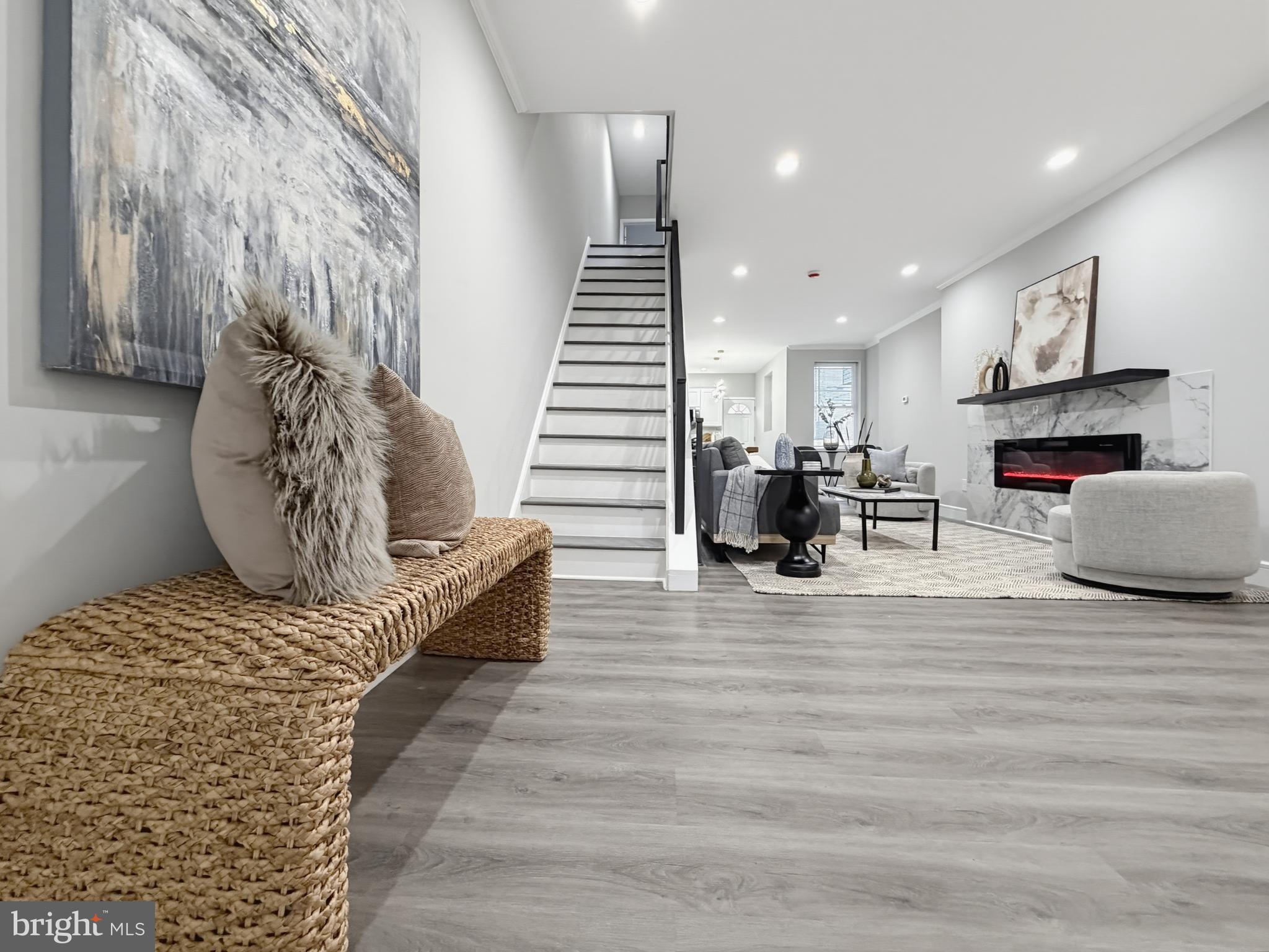LOGAN - Residential