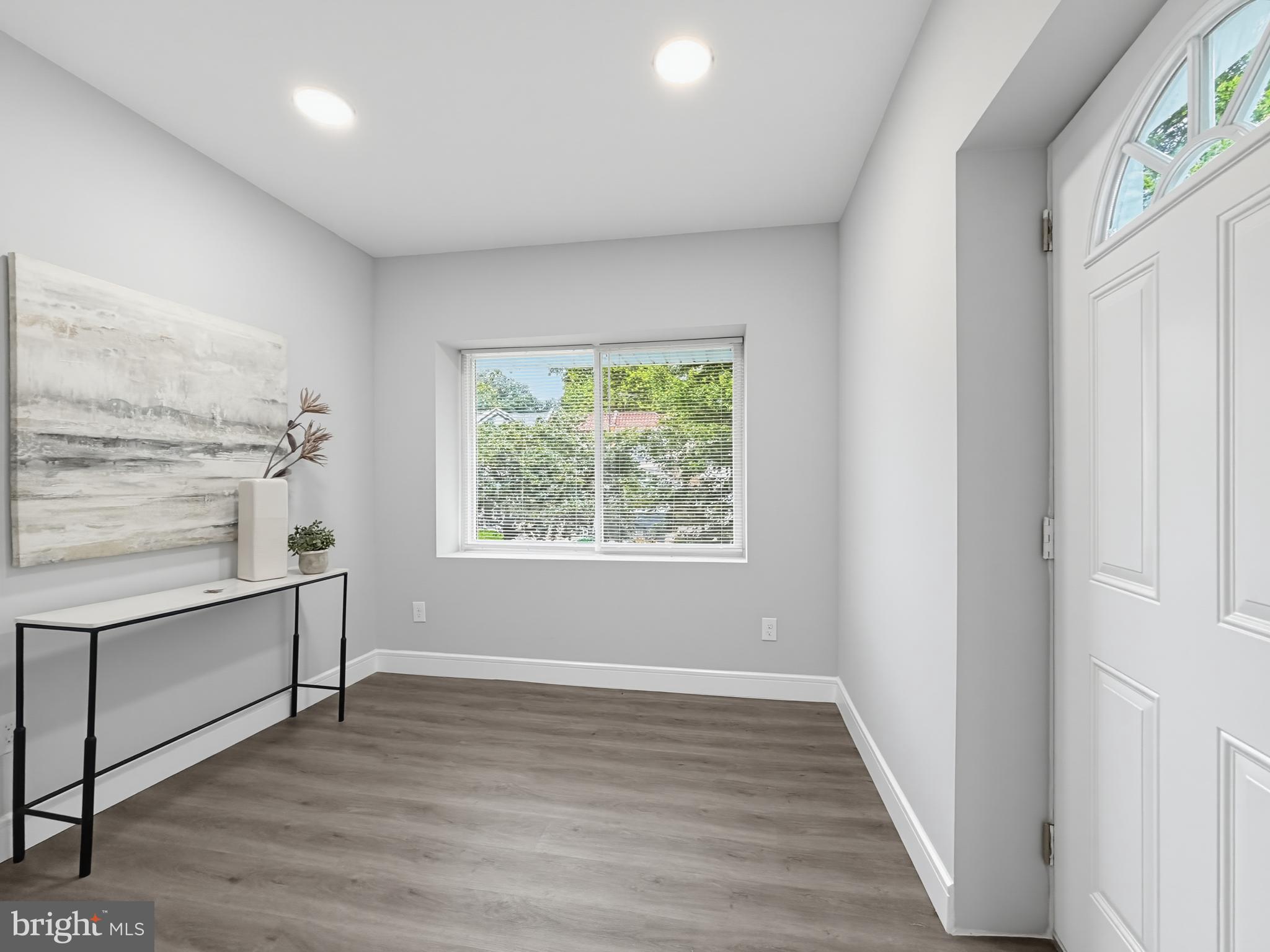 LOGAN - Residential