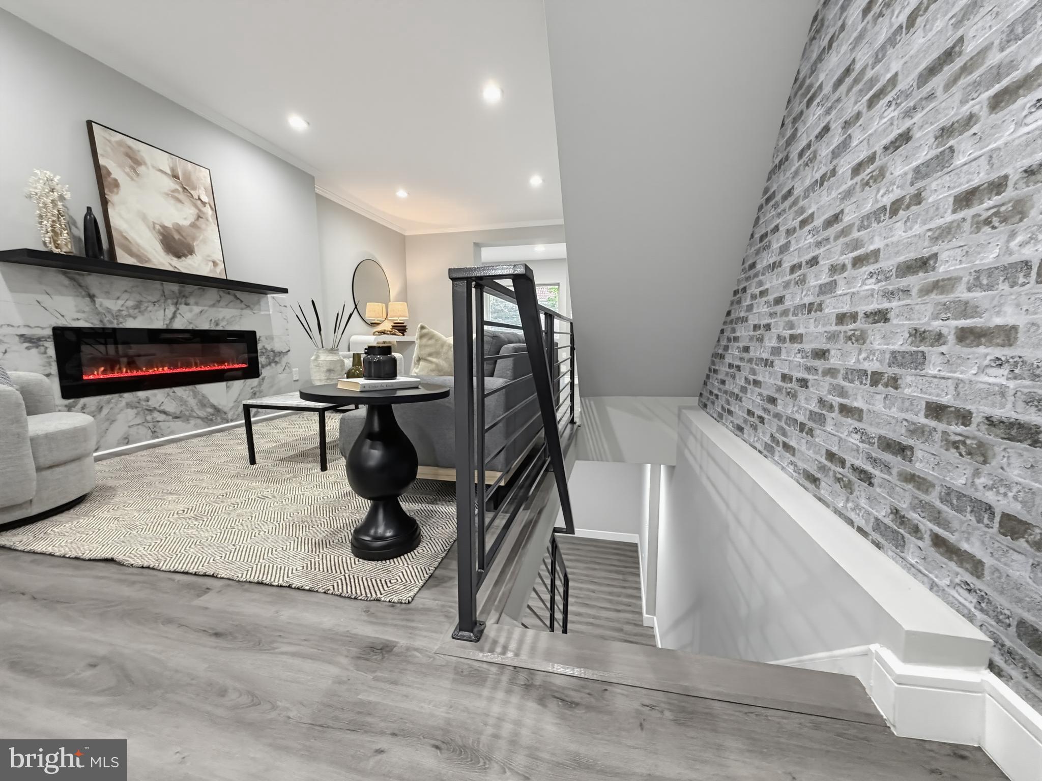 LOGAN - Residential