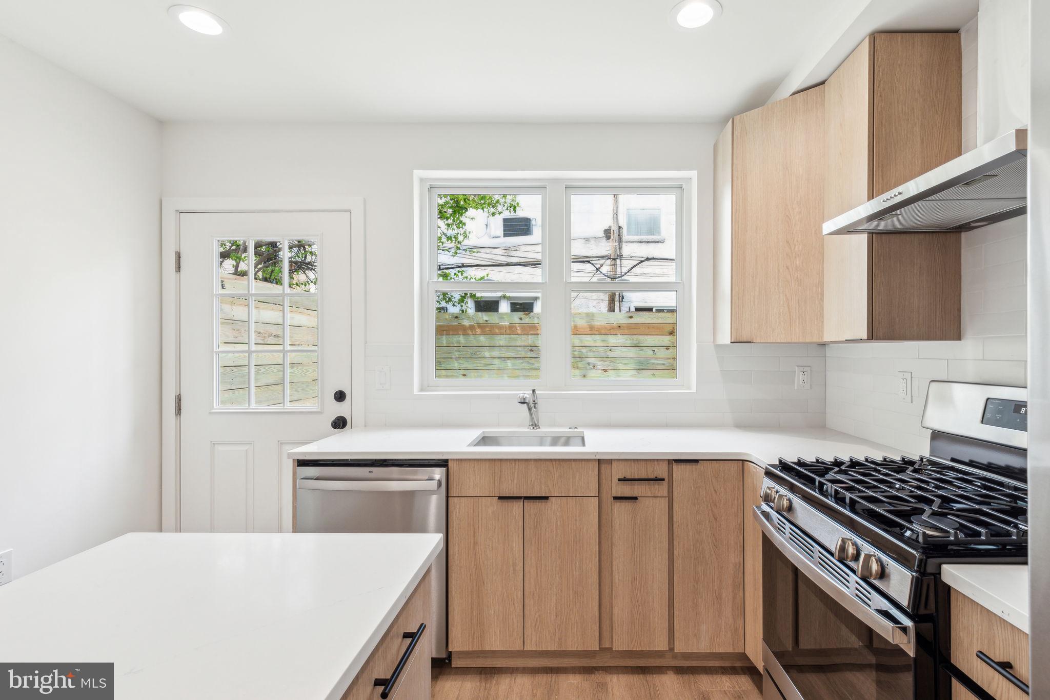 PENNSPORT - Residential Lease