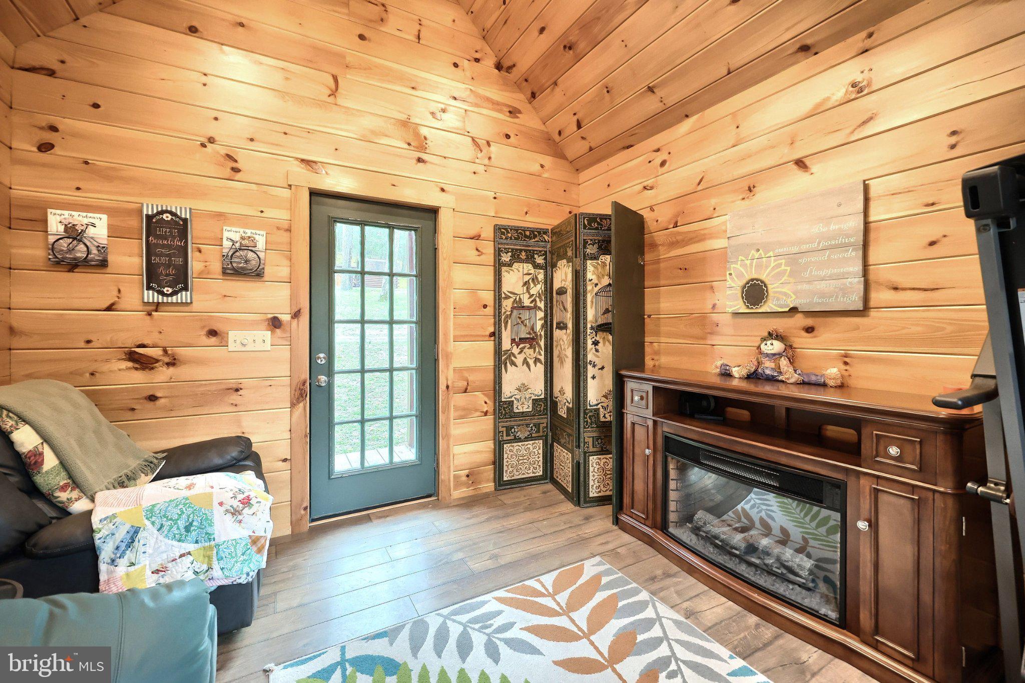 FRANKLIN TOWNSHIP - Residential
