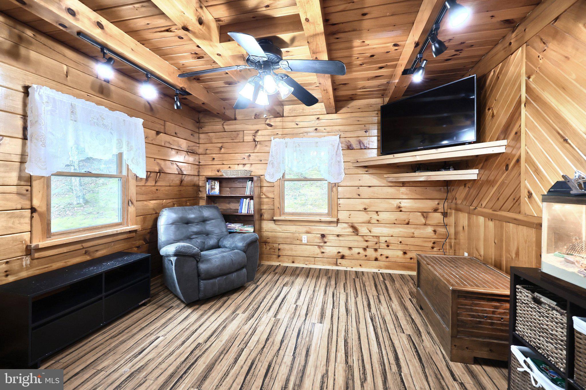 FRANKLIN TOWNSHIP - Residential