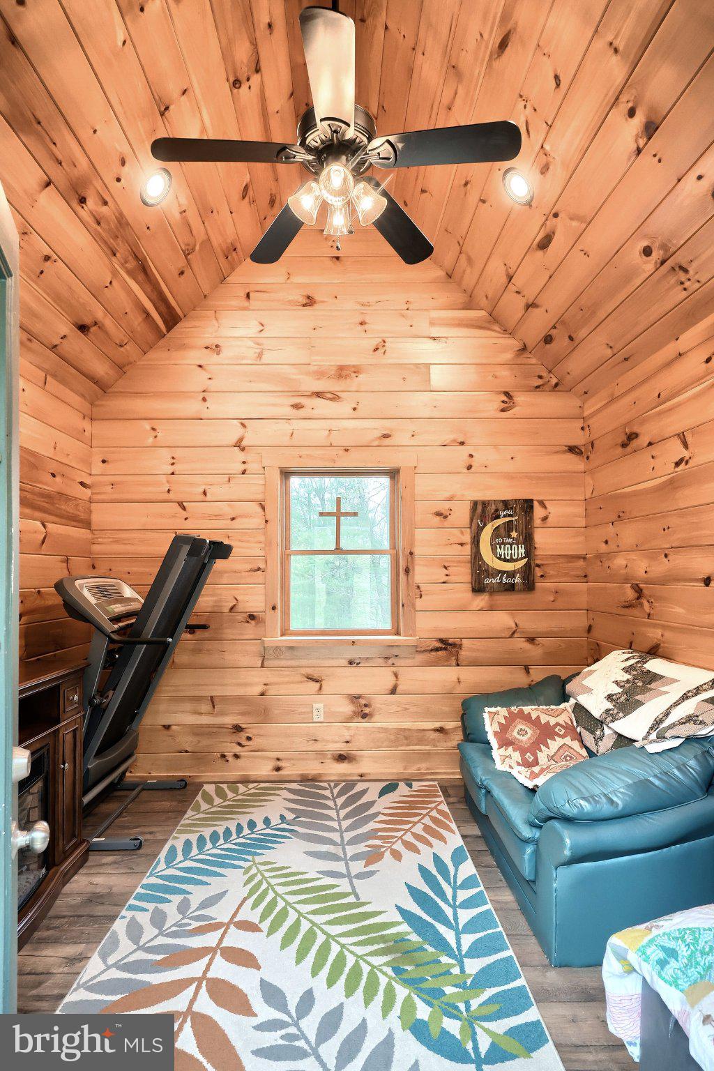 FRANKLIN TOWNSHIP - Residential