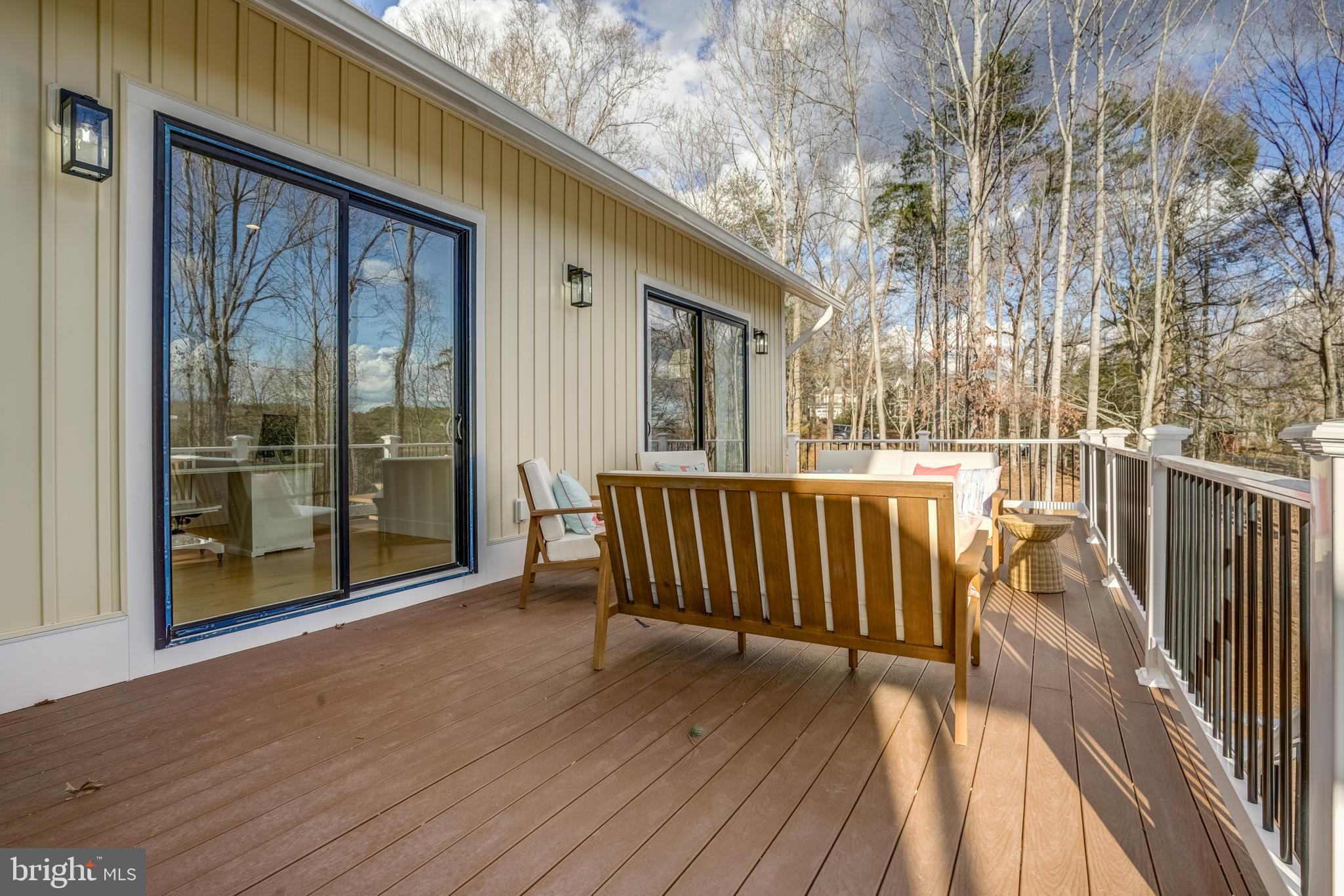 MITCHELL POINT - Residential