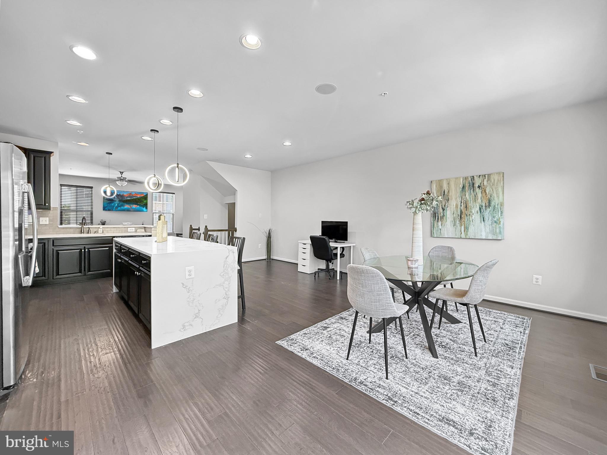 CREEKSIDE VILLAGE AT TANYARD SPRINGS - Residential