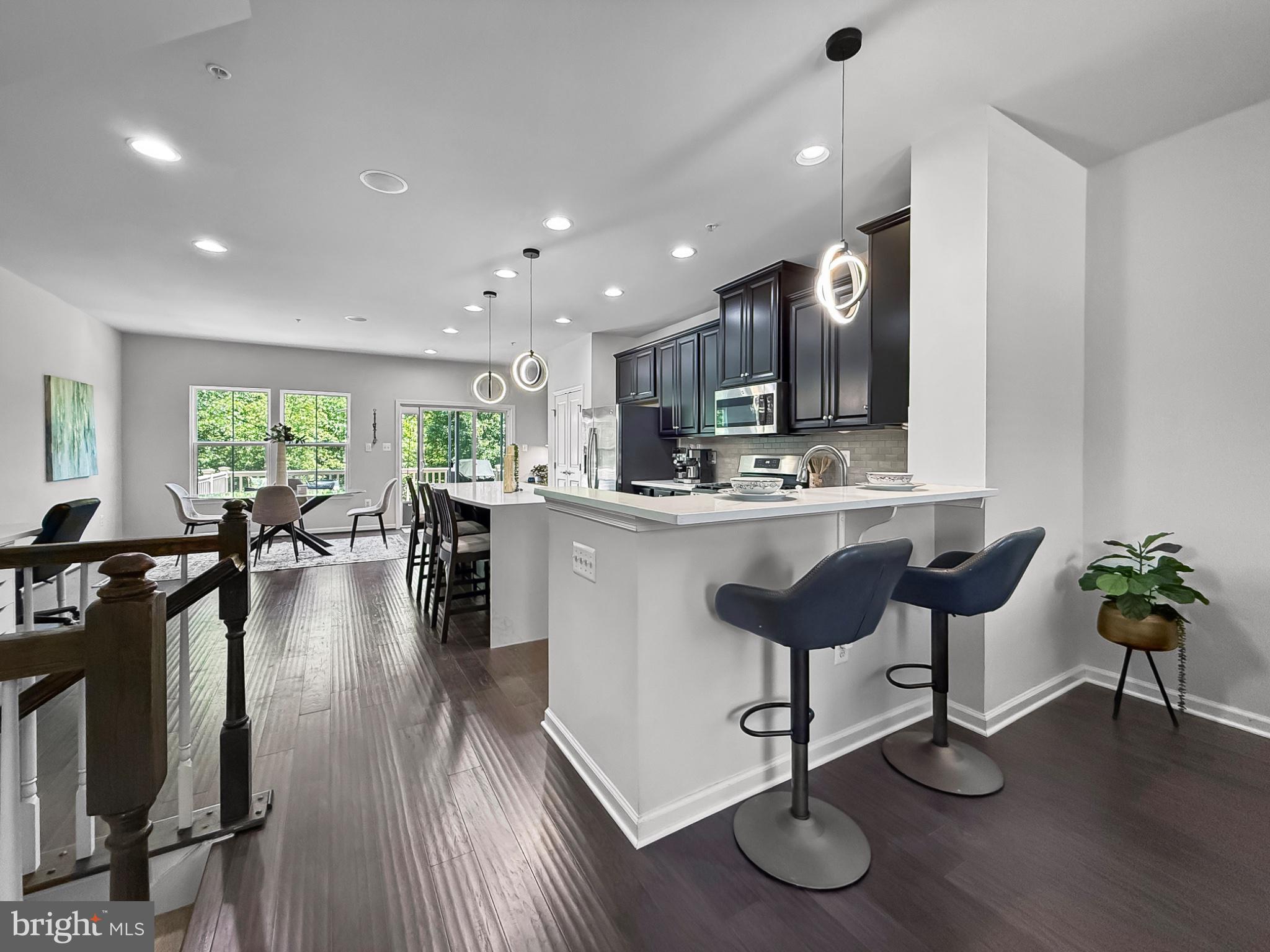 CREEKSIDE VILLAGE AT TANYARD SPRINGS - Residential