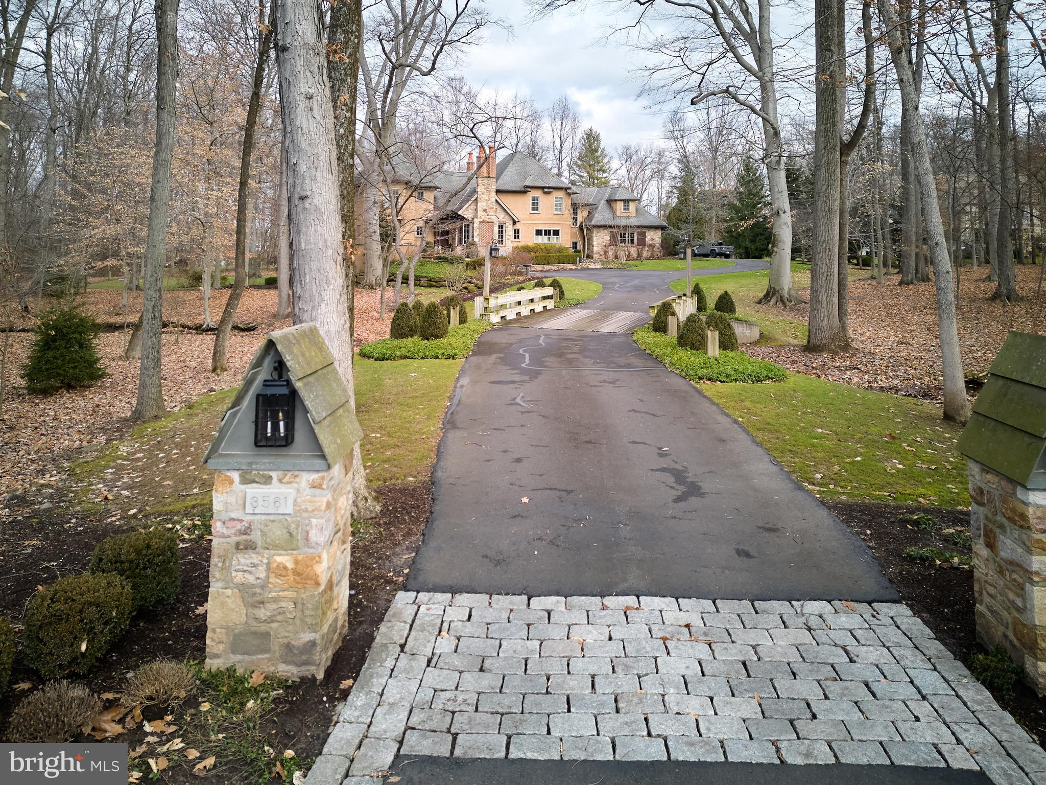 STONEYMEAD - Residential